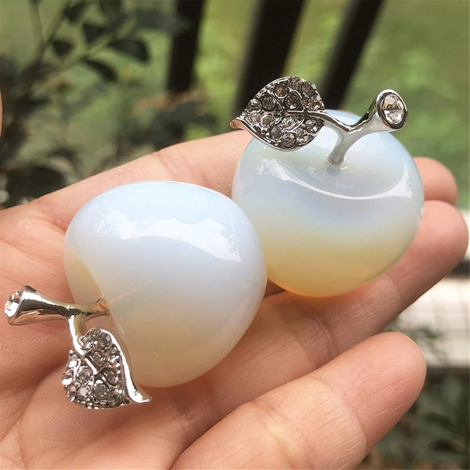 Neyisaa Synthetic Opalite Crystal Apple Decor, Healing Crystals Pocket Stone Fruit Figurine Craft Home Decoration 30Mm - Colorful Ocean Agate image number 3