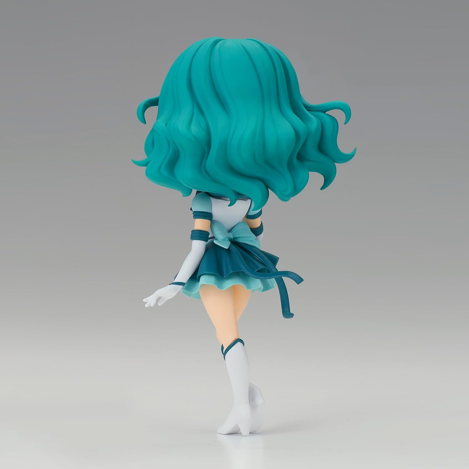 BANPRESTO Pretty Guardian Sailor Moon Cosmos the Movie Q POSKET - Eternal Sailor Neptune (VER.B) image number 3