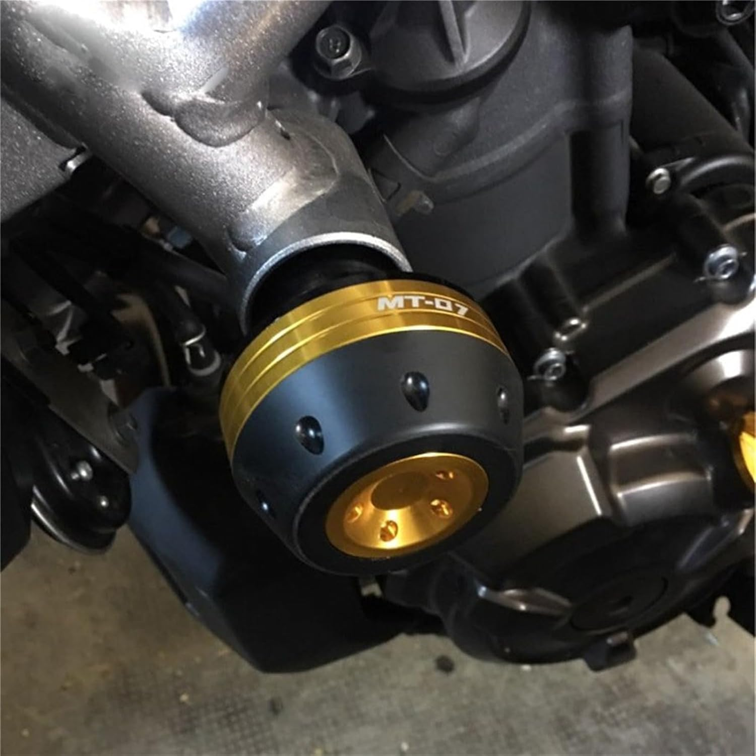 Motorbike Frame Sliders for Y┐Amaha MT09 MT 09 2013-2016 2017 2018 Motorcycle Protection CNC Aluminum Frame Sliders Protector Accessories Logo MT-09 (Color : Red, Size : MT-09) image number 5