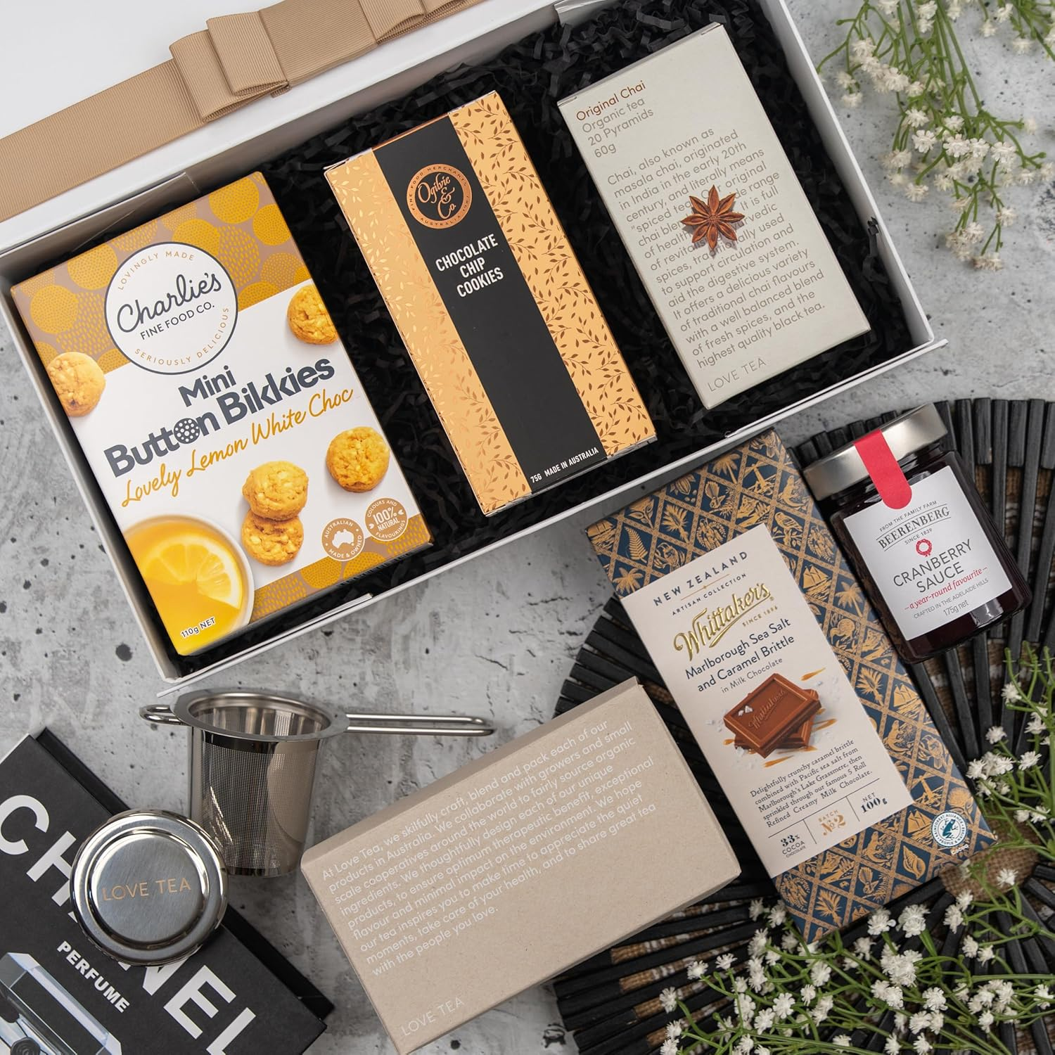 Gourmet Gift Hamper, Tea and Cookie Selection, Thoughtful Birthday or Thank You Gift, Indulgent Delights for Special Occasions image number 4