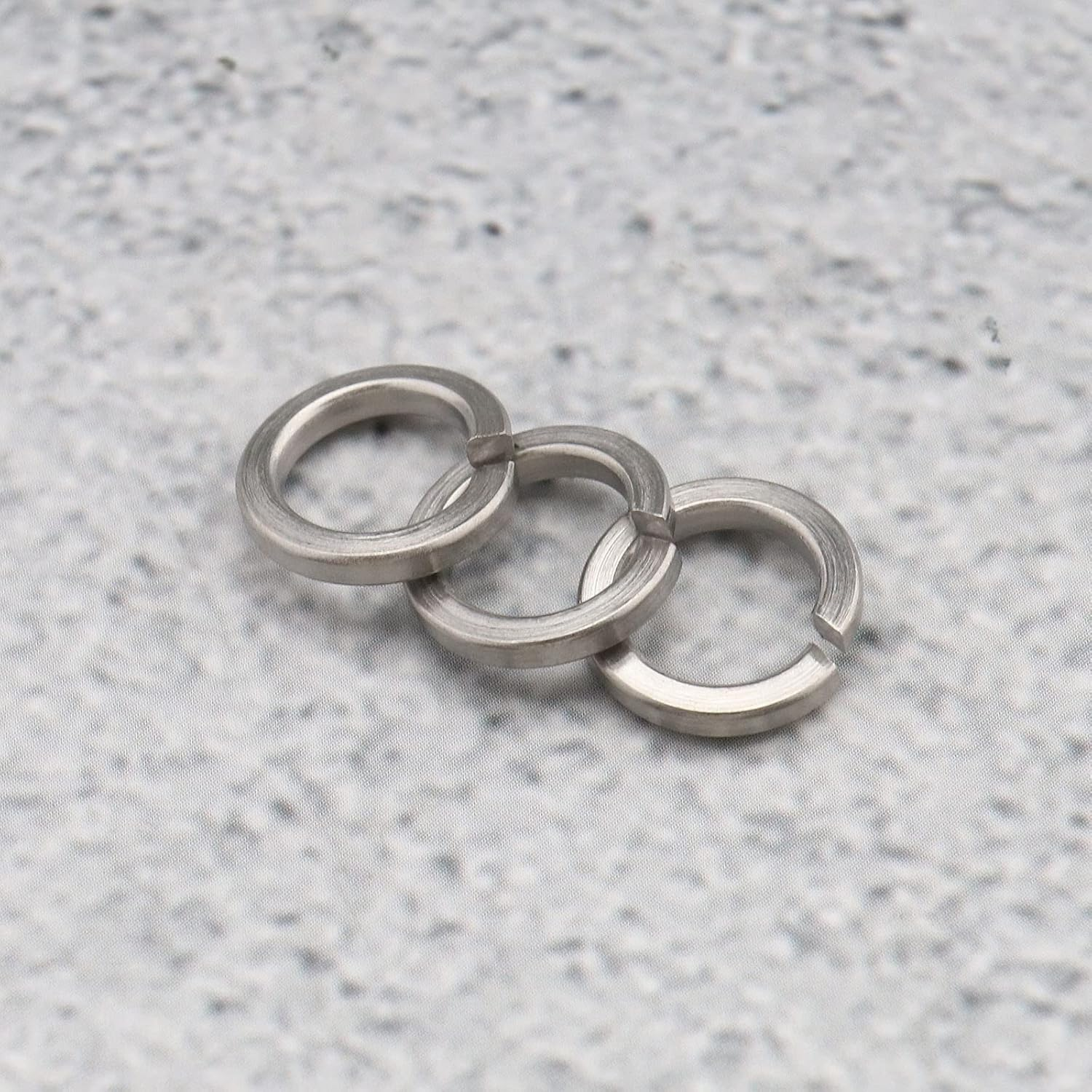 Emagtech 60PCS M10 Spring Washers Stainless Steel Split Ring Helix Lock Washer Single Coil Square Section Shim Gasket Ring for General Purpose Engineering image number 1