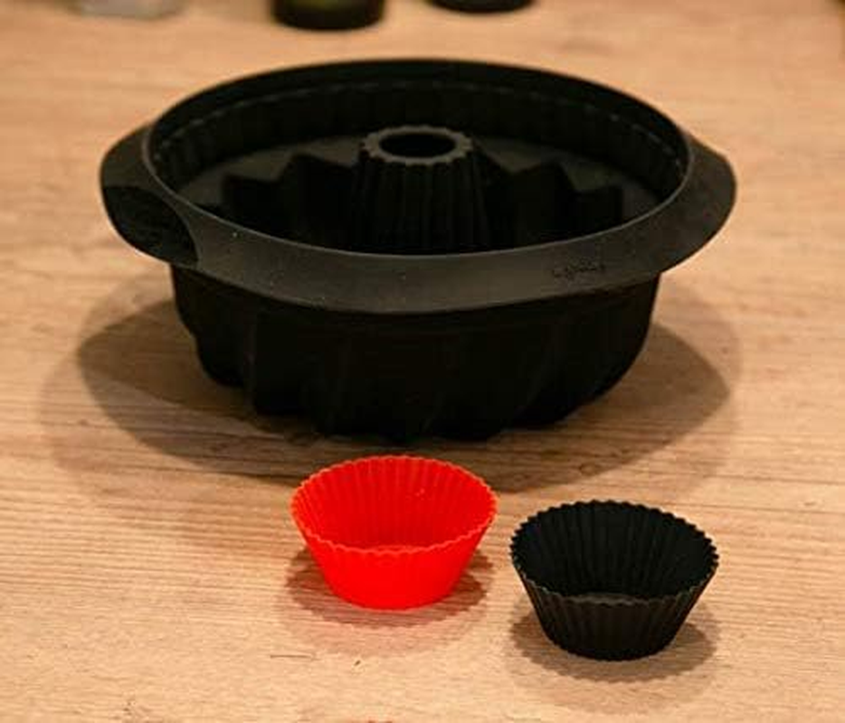 L&eacute;ku&eacute; 2400 Ml Deep Savarin Cake Mould, Black image number 1
