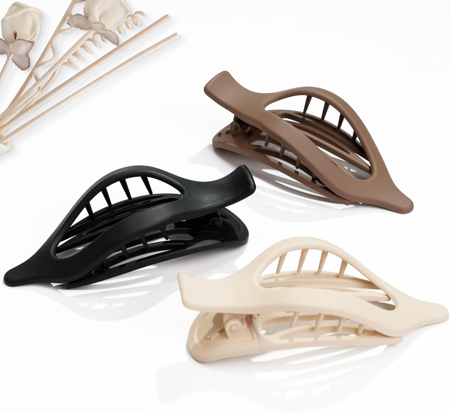 JOYOYO 4 Pcs Hair Claw Clips Flat Claw Clips for Women and Girls, Lightweight Non-Slip with Comb Teeth Strong Hold Large Size 4.5 Inch image number 2