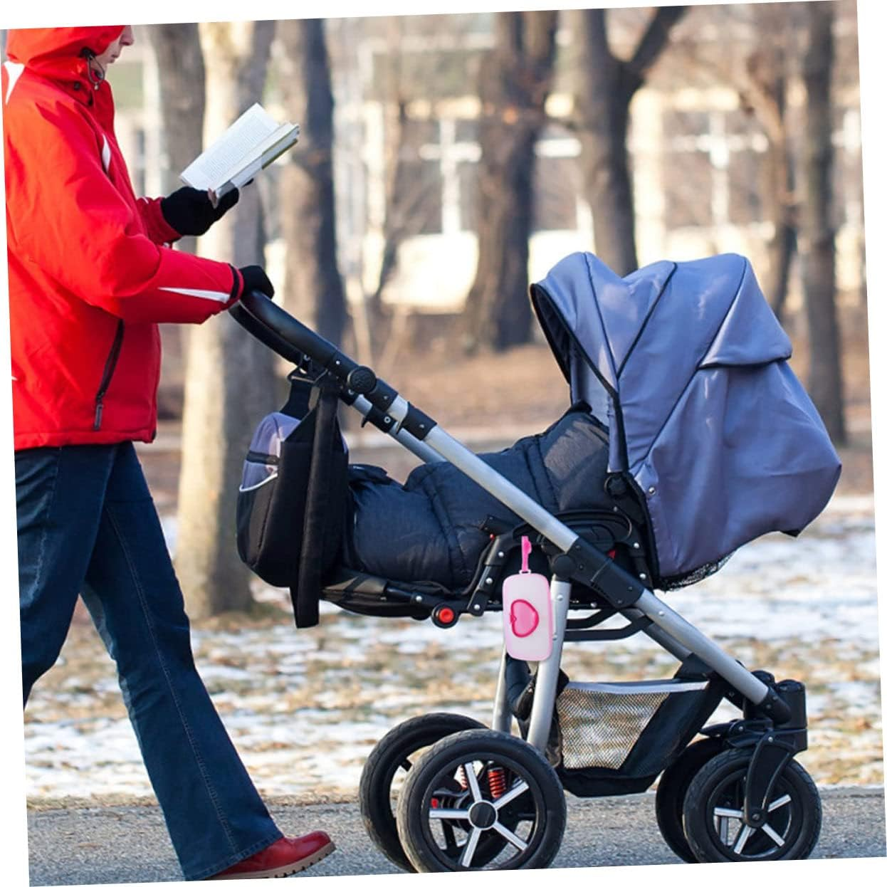 Portable Baby Wet Tissue Cases 2Pcs Set Sealing Lid, Lightweight Reusable Tissue Box for Outdoor Travel, Infant Wet Wipe Holder in White and Pink or White and Blue image number 2