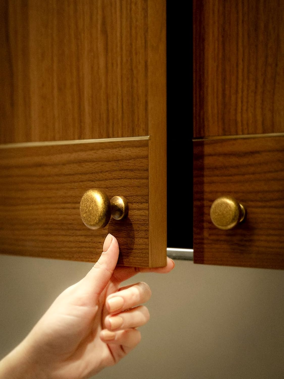 BEILEIOU Antique Brass Cabinet Knobs Classic Vintage Retro Drawer Knobs Kitchen Cupboard Bathroom Dresser Cabinet Bar Drawer Knobs Hardware Handles Zinc Alloy (5, Antique Brass, Knob) image number 2