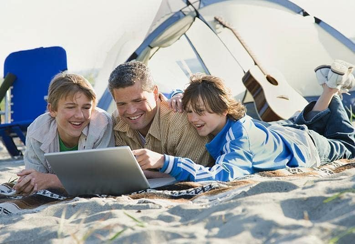 NETGEAR Omnidirectional MIMO Antenna (600451) - Boosts Performance of Internal Antennas, Compatible with M5 (MR5200) & M6 (MR6150) Hotspot Routers, Includes 2 TS-9 and 2 SMA Connectors image number 1