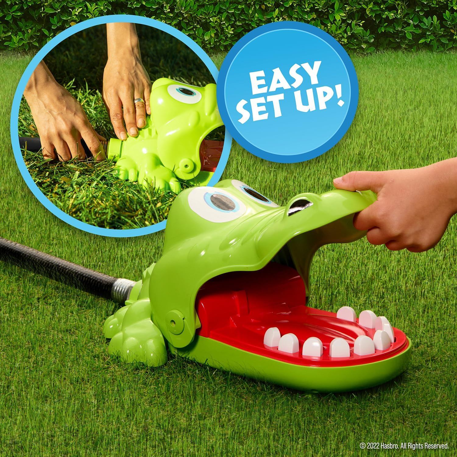 Hasbro Crocodile Dentist Splash Water Game for Kids &ndash; Backyard Sprinkler Outdoor Games for Summer Fun image number 2