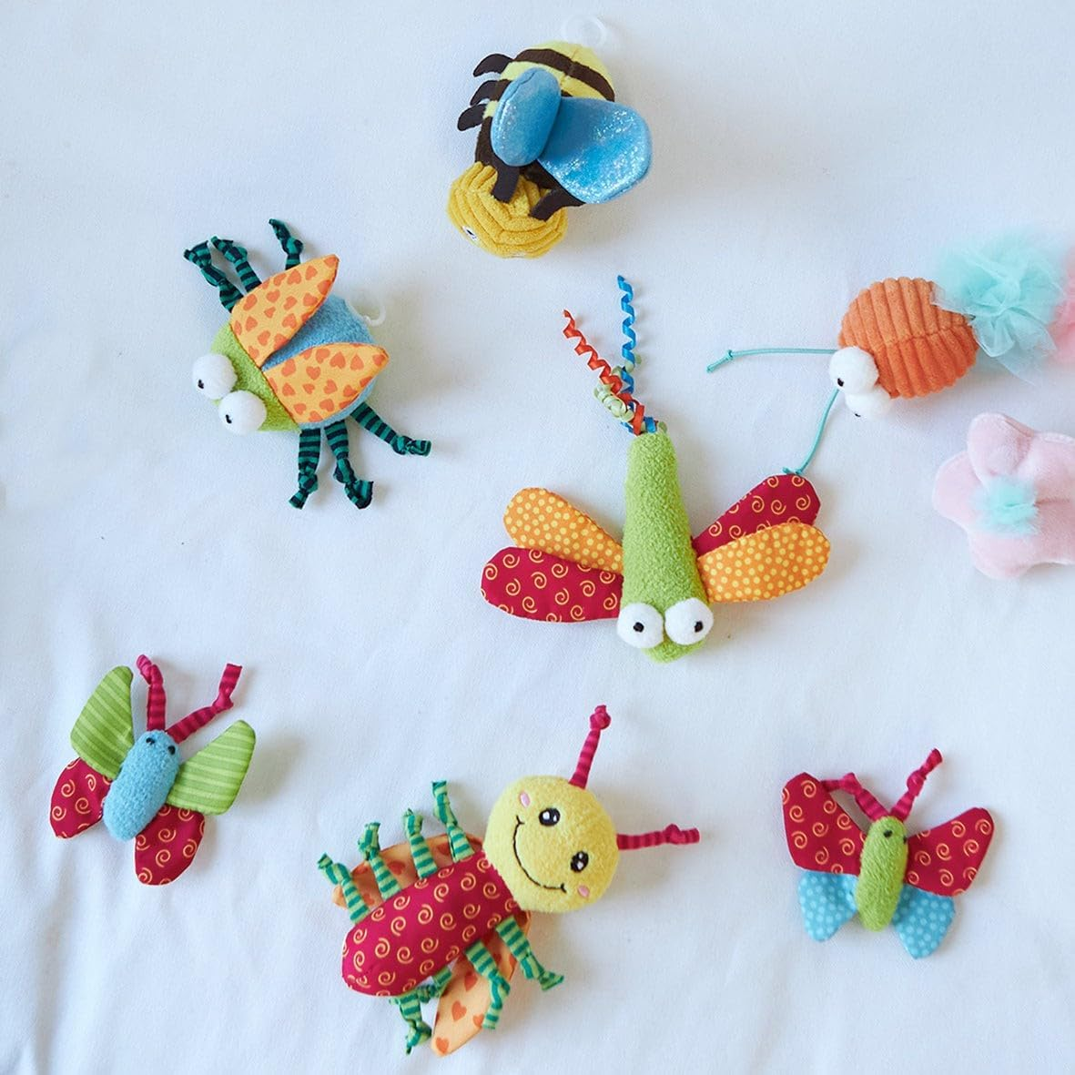 Kazoo Crinkle Ladybug Cat Toy image number 4