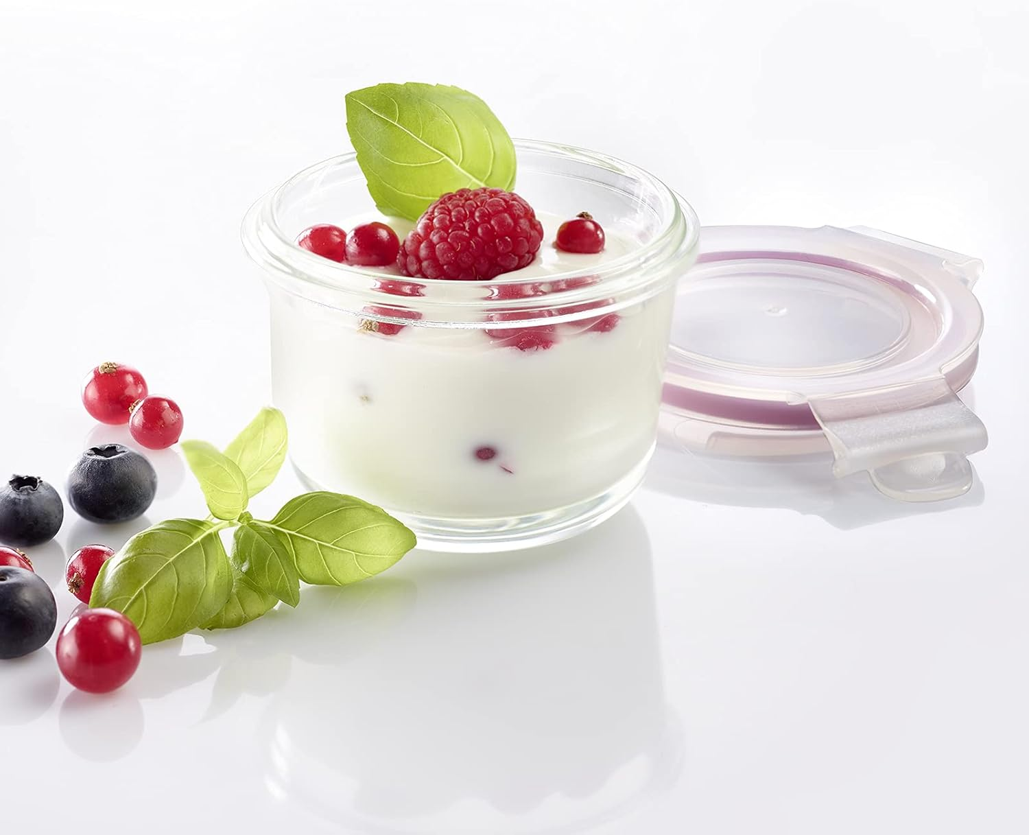 Westmark Set of 2 Glass Food Storage Containers with Clip Lid, Round, Capacity: 150 Ml, Freezer, Microwave and Oven Safe, Glass/Silicone/Plastic, Transparent/Red, 233122E3 image number 5