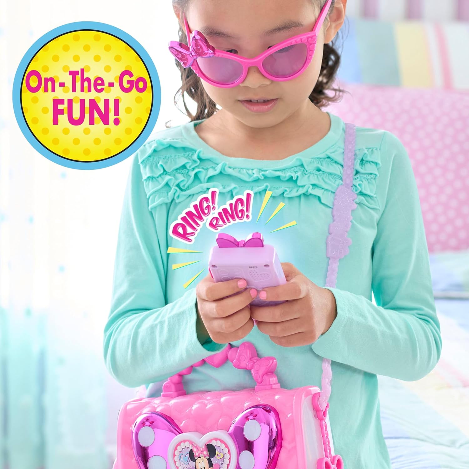 Disney Junior Minnie Mouse Bowfabulous Bag Set, 7-Piece Dress up and Pretend Play Toy Purse, Kids Toys for Ages 3 up by Just Play