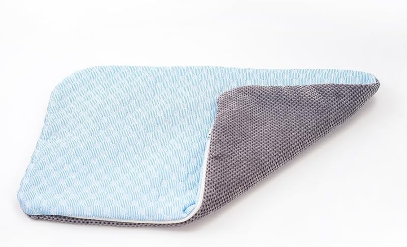 Self-Warming Dog Cat Bed Pad, Self-Heating Thermal Cat and Dog Bed Mat, Large 42X66Cm Heating Pad for Dog,Dual-Purpose Endothermic Color Changing Arc-Chill Cooling Fiber,Foldable Washable Pet Bed image number 5