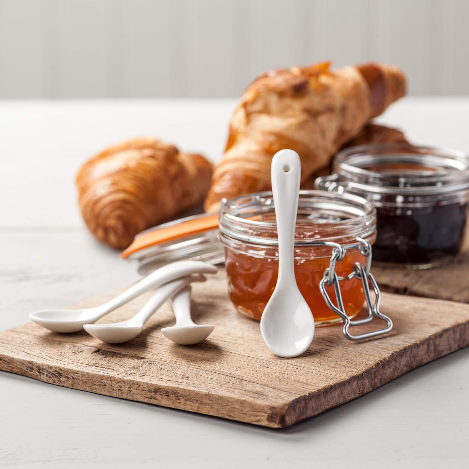 WM Bartleet & Sons 1750 TSET153 Set of 4 Traditional Porcelain Condiment Spoons for Jam, Sugar and Sauces (11Cm) &ndash; White