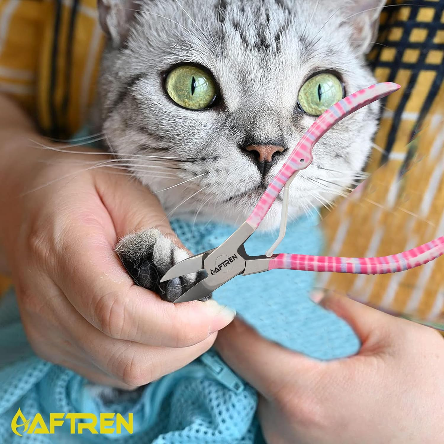 Dog Claw Grooming Toenail Clippers, Professional Stainless Steel Nail Clippers for Thick Puffy Nails, Podiatrist, Pedicure Tool, Sharp Blade for Cats and Dogs, 5.5 Cm, Pink