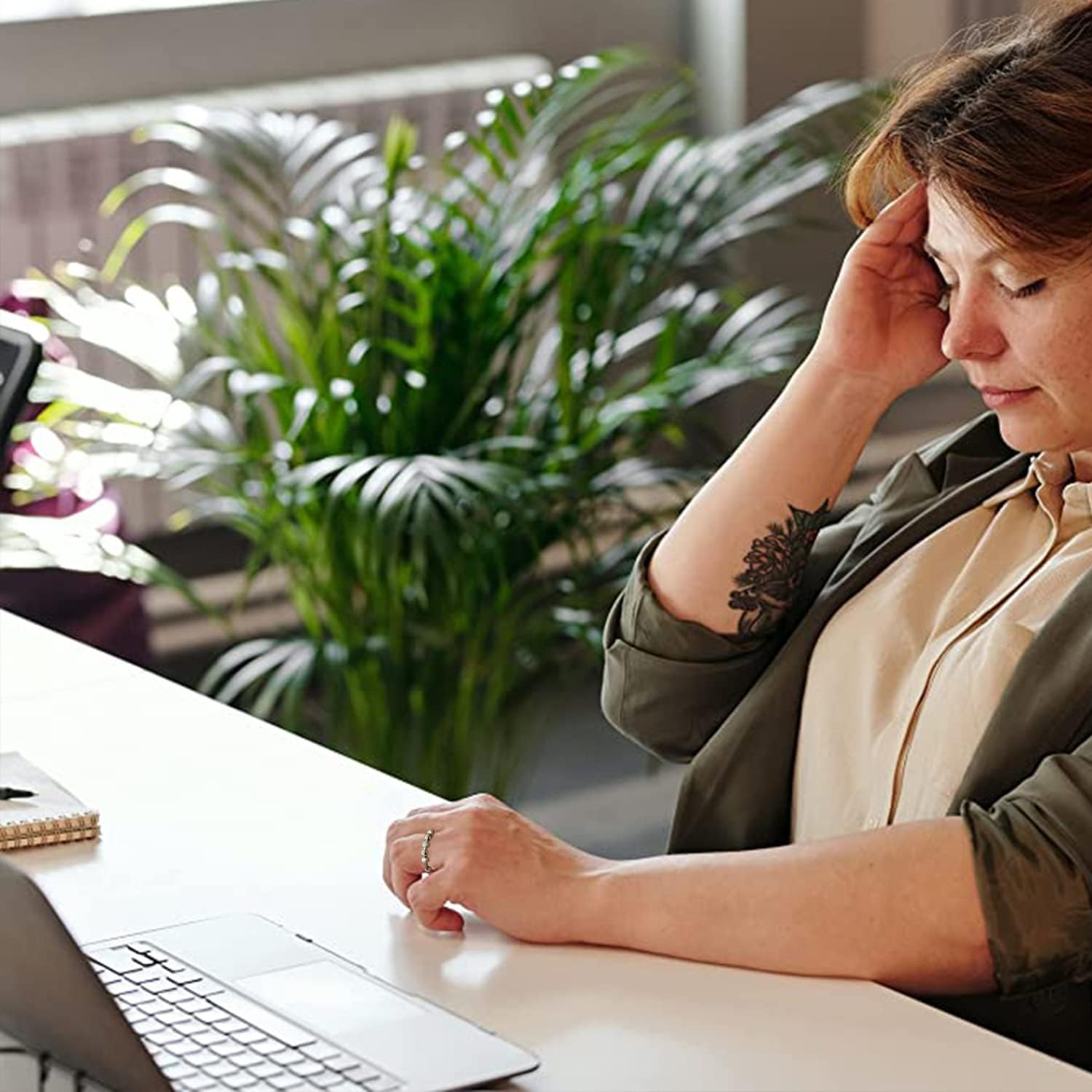 Anxiety Worry Fidget 7 Beads Ball Ring Meditation Ring Adjustable Opening Unisex Adjustable Spinning Worry Silver Spin It Ring - Gold image number 2