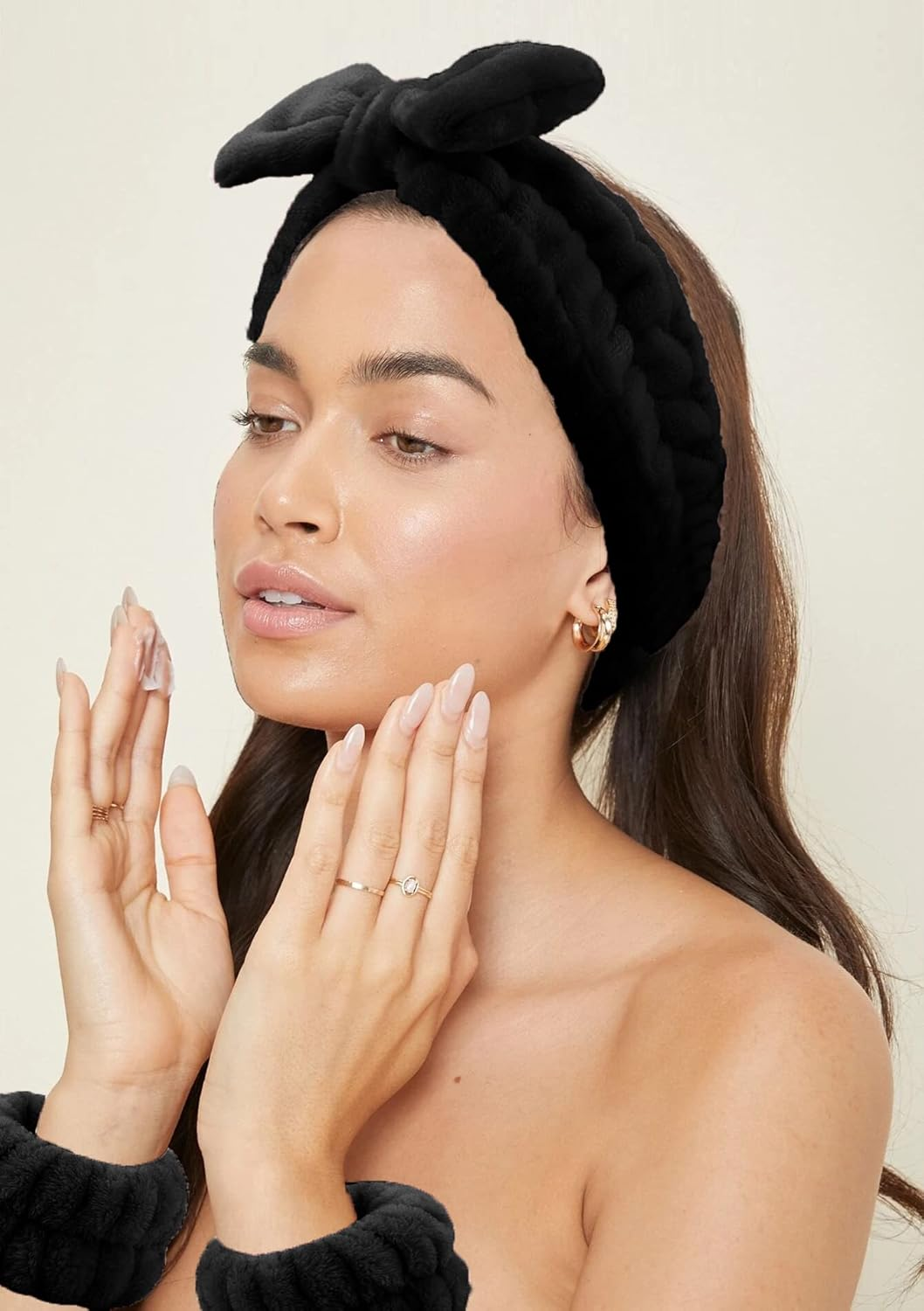 6 Pieces Spa Headband Wrist Washband Scrunchies Cuffs for Washing Face, Towel Wristbands Hair Headband Face Wash Wristband for Women Girls Makeup Prevent Liquids from Spilling down Your Arms (Black) image number 6