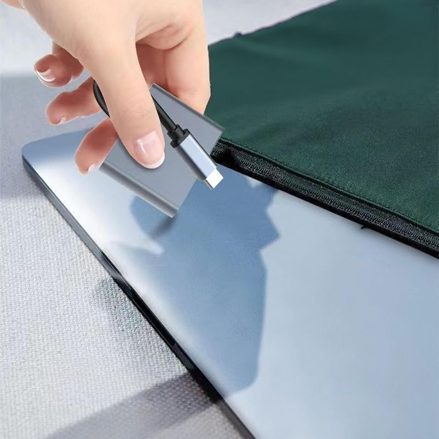 Jeyzuroa 4 in 1 USB C to Dual HDMI Adapter 4K@30Hz, Dual HDMI Adapter for 2 Monitors with 87W PD Charging, USB-A 3.0 Port, for Macbook Pro Air, HP, Dell, Iphone 15 Series image number 4