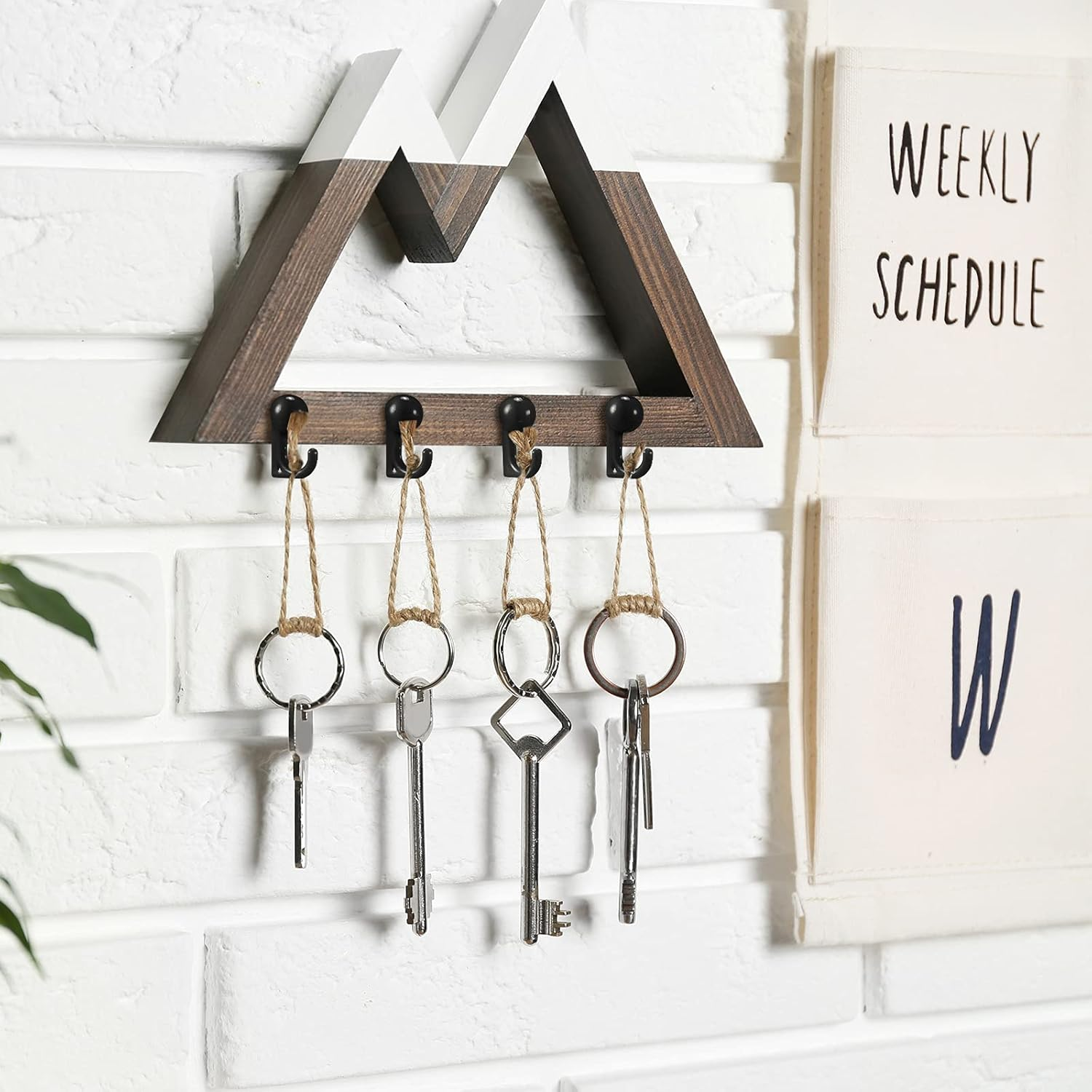 Tenare 50 Pieces Push Pin Hooks Plastic Heads Pin Tacks Decorative Wall Thumb Tacks Hanging Nails for Cork Bulletin Board Map Photos Calendar Home Office Supplies(Black) image number 3