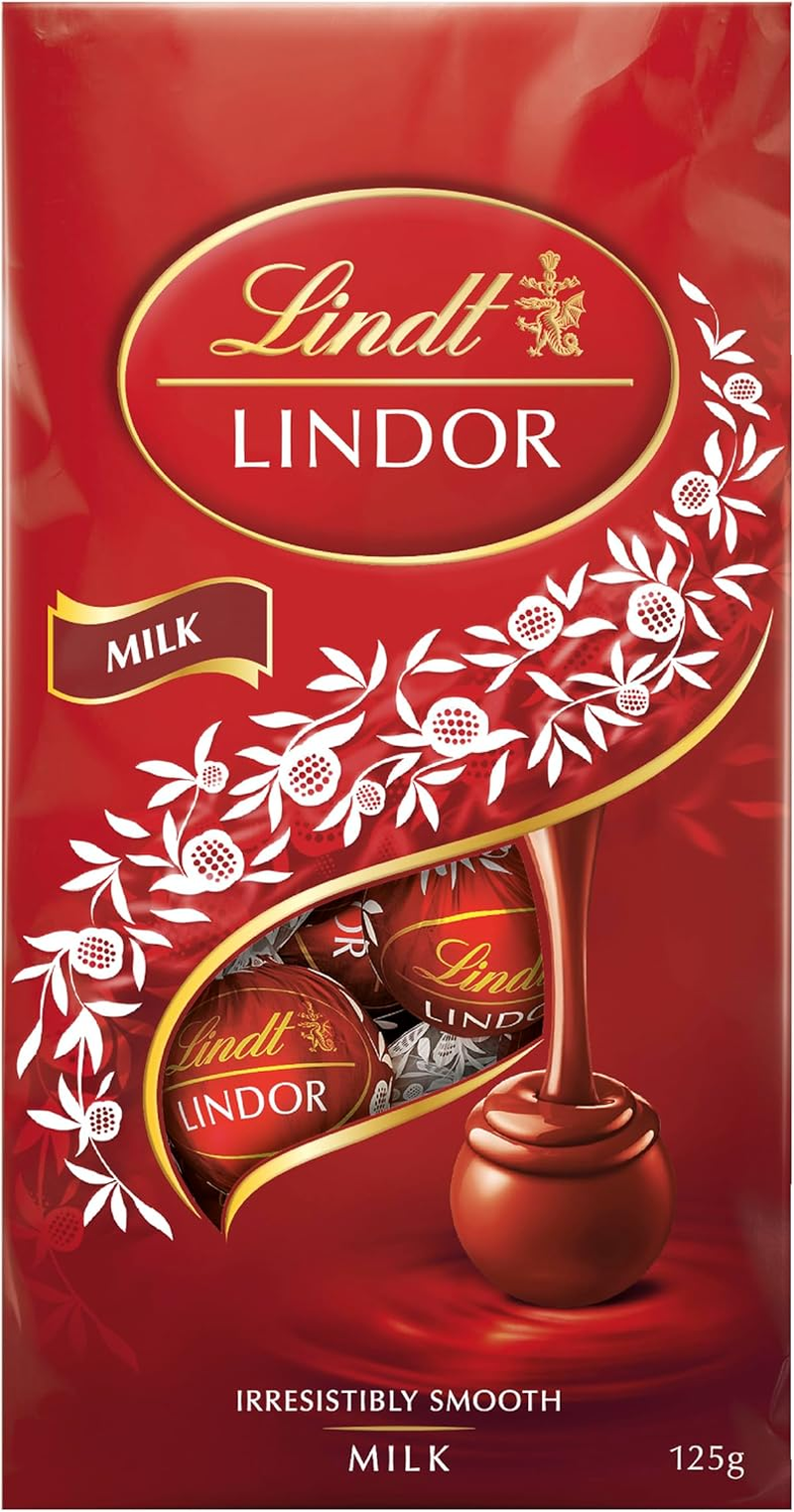 Lindt Lindor Milk Chocolate Bag 125G image number 1