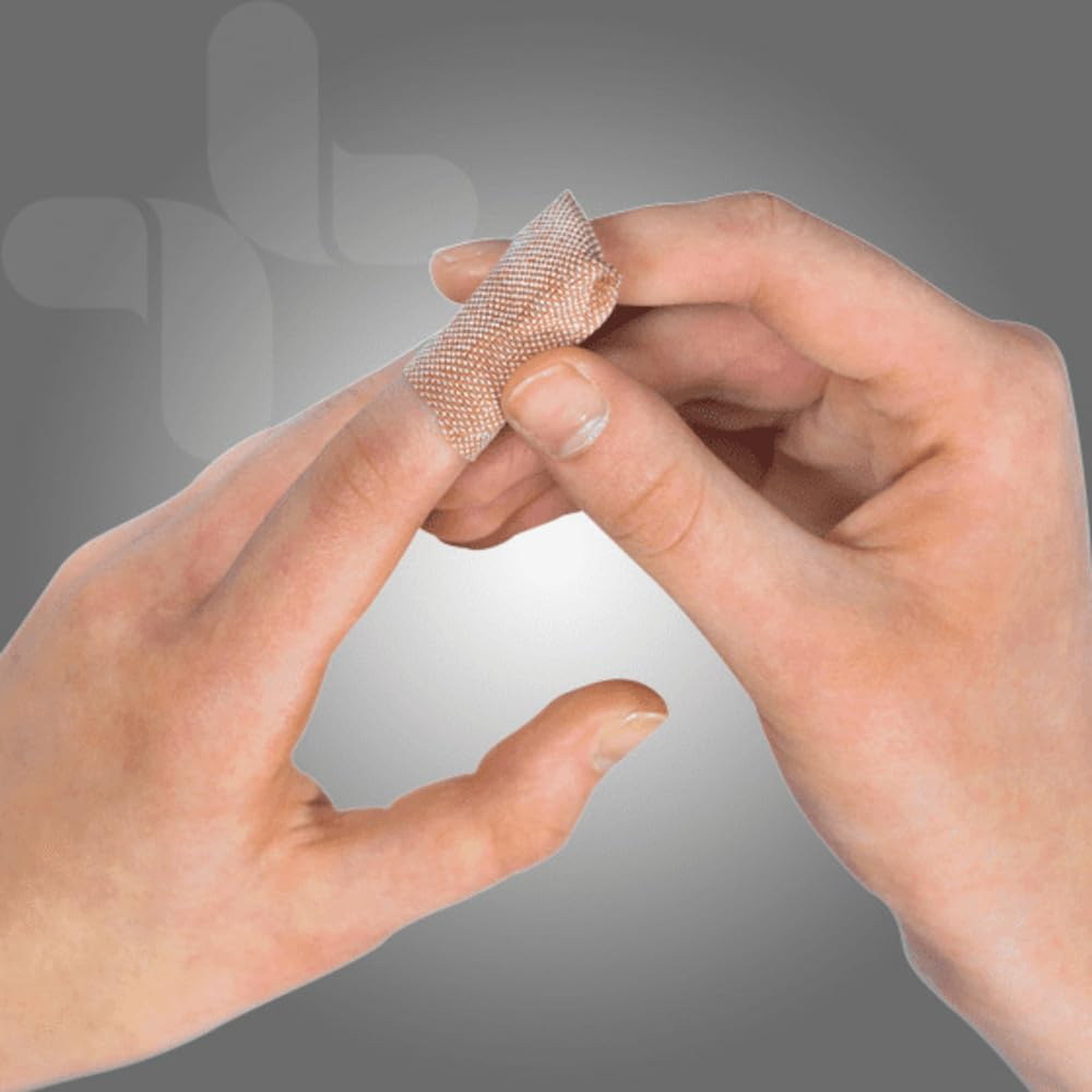 AEROPLAST Premium Fabric Regular Fingertip Dressings, Fabric Plasters, Breathable Heavy‑Duty Flexible Adhesive Bandage with Strong Hold, Hypo‑Allergenic and Latex‑Free for Sensitive Skin, 6 Cm X 4.5 Cm, Box of 40 image number 1