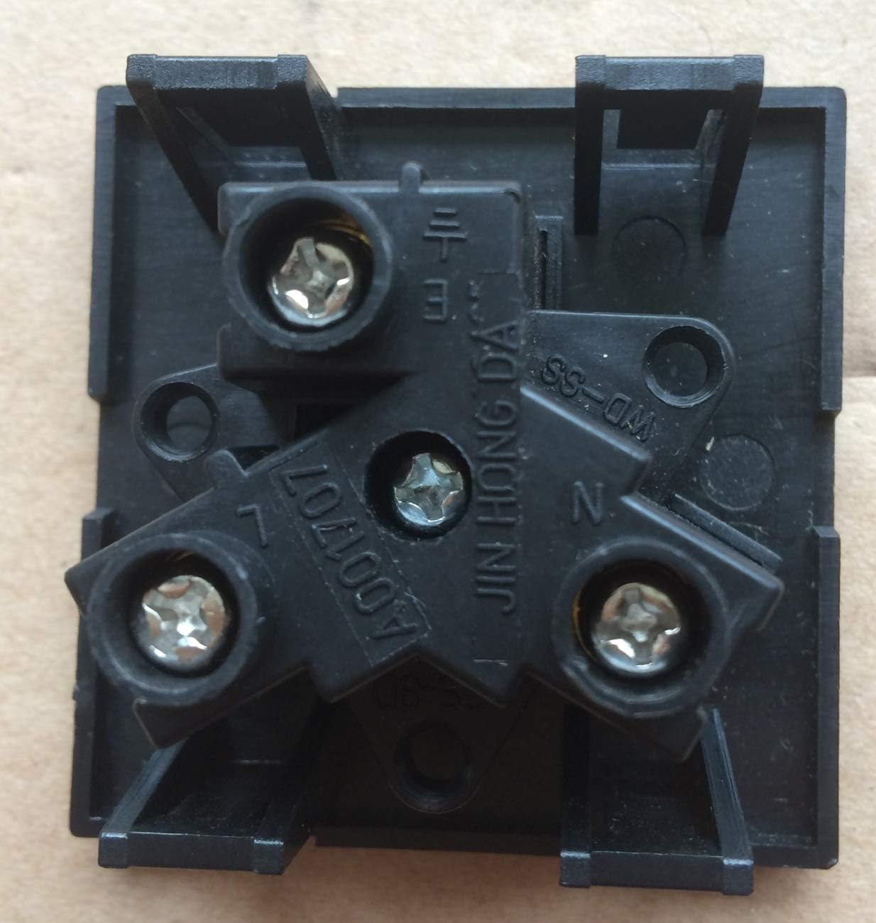 Black AC Power Australian Socket Ss-8D Australian Standard Cabinet Desktop Lighting Speaker Electrical Output Power Socket image number 3