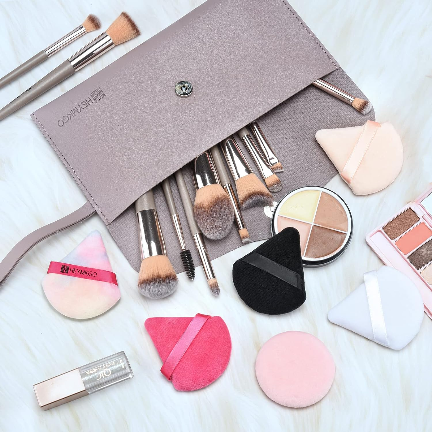 HEYMKGO Powder Puff, 4Pcs Triangle Powder Puffs for Pressed Powder, Velvet Setting Makeup Puff Powder Sponge with Strap, Reusable Wet Dry Dual-Use Face Make up Cosmetics Cleansing Beauty Make-Up Puff image number 3