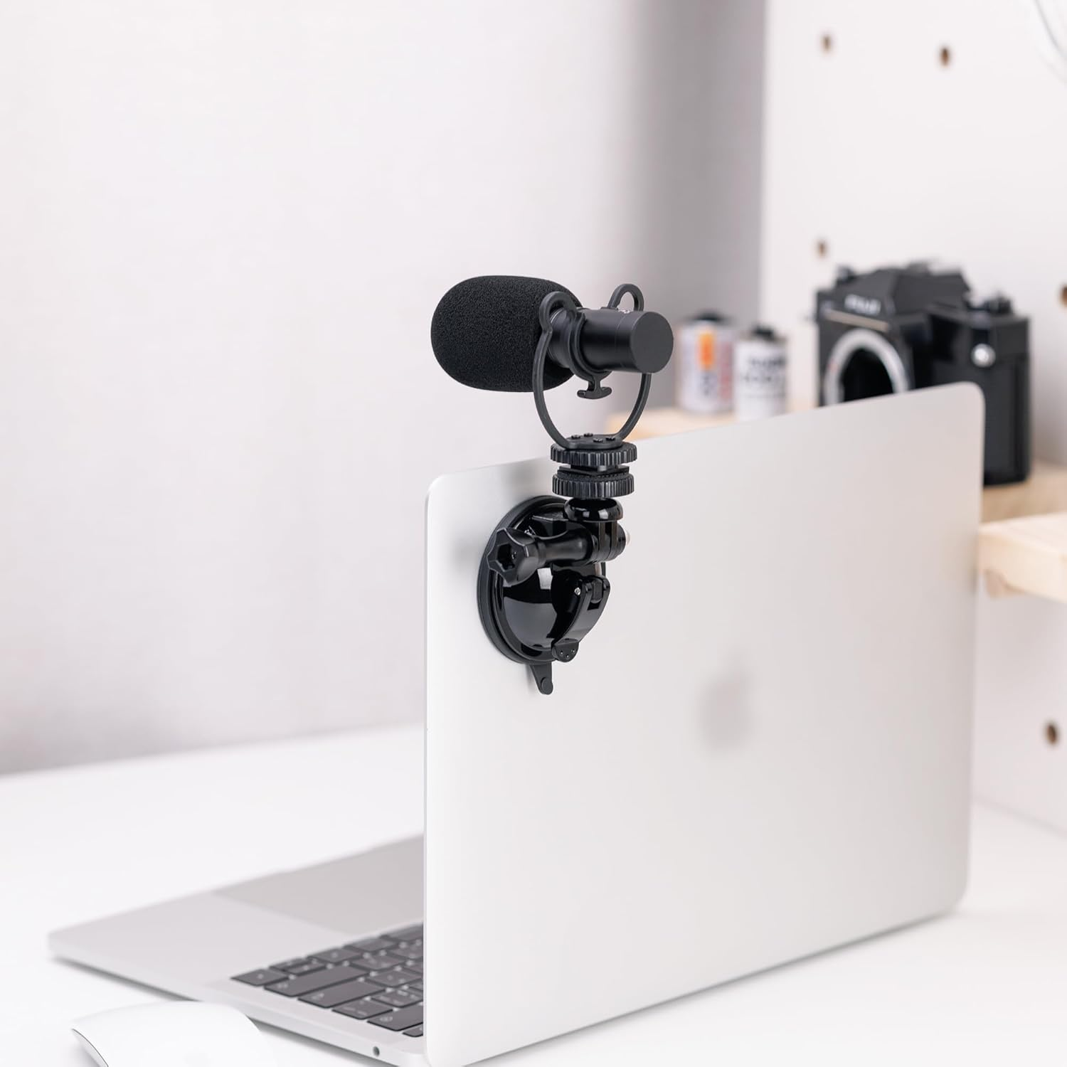 JJC Suction Cup Mount with 1/4"-20 Screw, Strong Stable Suction Cup Base for LED Light, Microphone, Gopro, DJI Action Camera Insta360 Car Mount image number 2