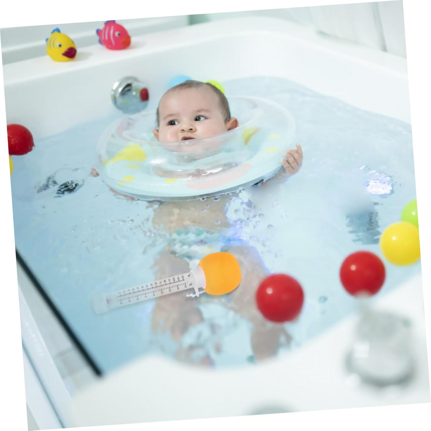 Floating Pool Thermometer with Large Easy-Read Display Accurate Hot Tub Temperature Gauge for Swimming Pools and Indoor Baths Water Temperature Indicator