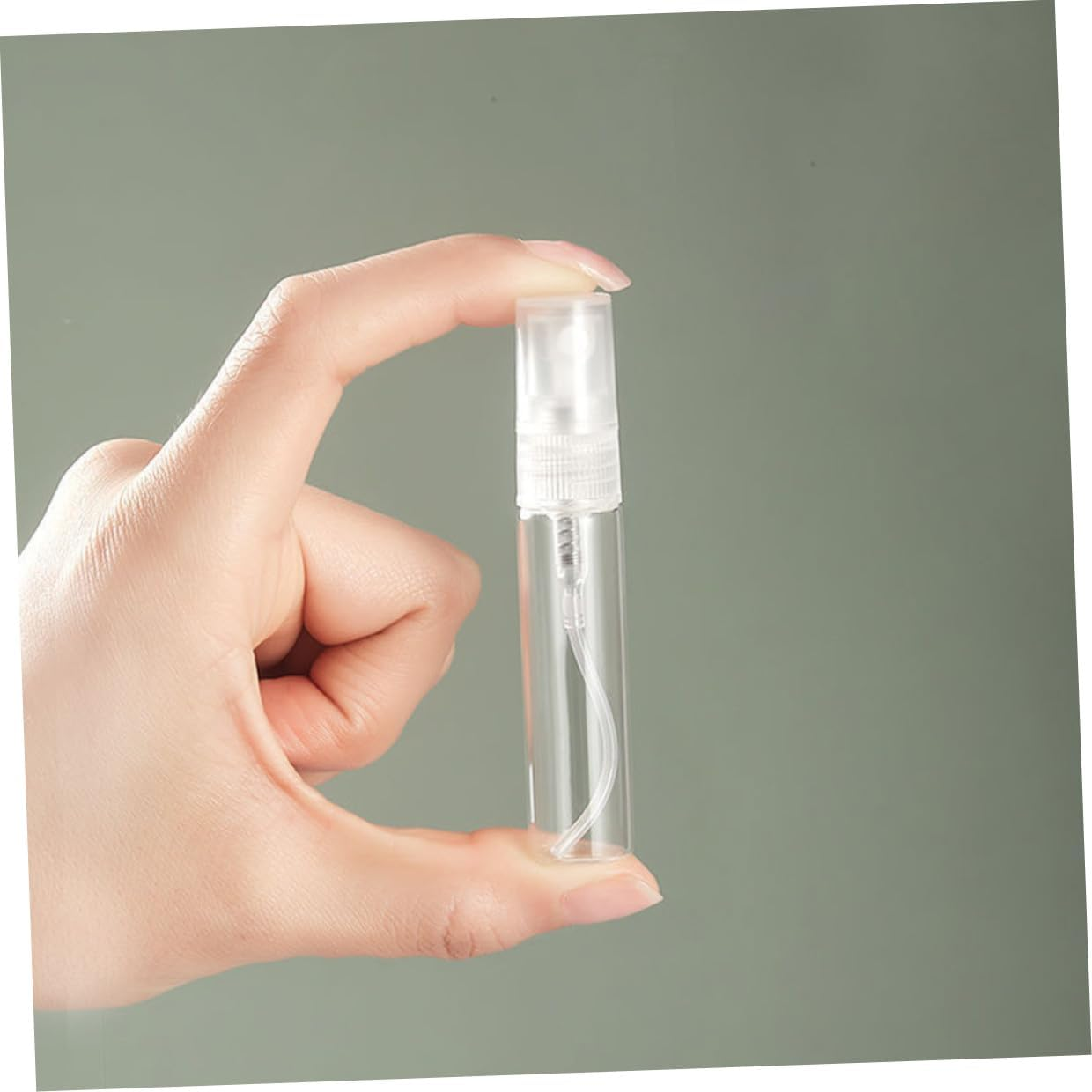 HEATSHAKING 3Ml Plastic Perfume Spray Bottles 30Pcs Travel Sub Containers Lightweight Refillable Mini Bottles Suitable for Perfume Storage and Travel Use image number 3