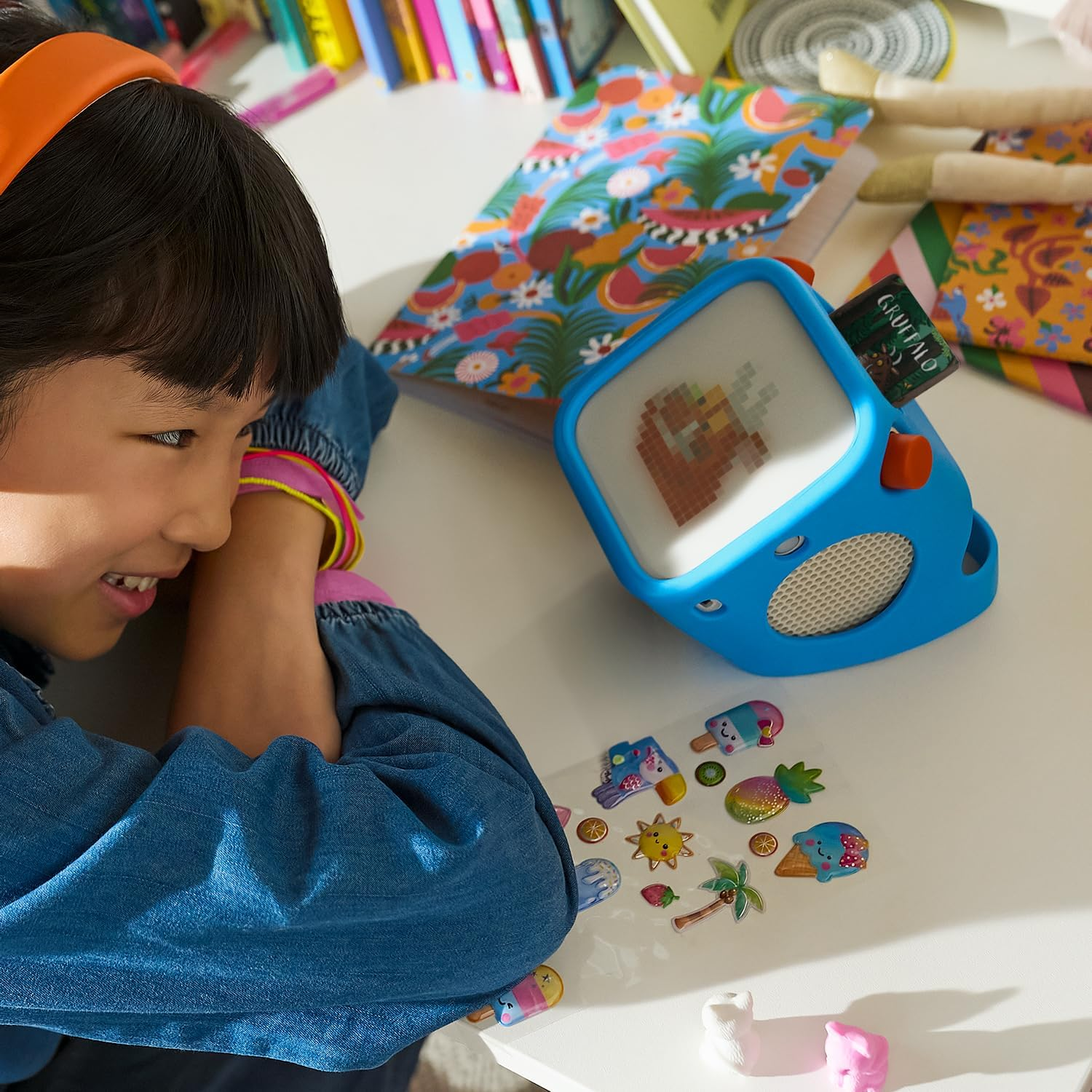 Yoto Player (3Rd Gen.) + Make Your Own Card &ndash; Kids Bluetooth Audio Speaker, All-In-1 Screen-Free Device for Stories Music Podcasts Radio White Noise Thermometer Nightlight Ok-To-Wake Alarm Clock image number 6