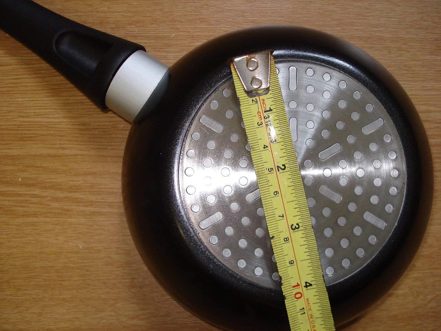 Ibili Indubasic Mini Non-Stick Wok Pan with Soft Bakelite Handle, Woks & Stir-Fry Pans Suitable for All Cooking Surfaces Including Induction - Made in Spain - 16Cm / 6" image number 1