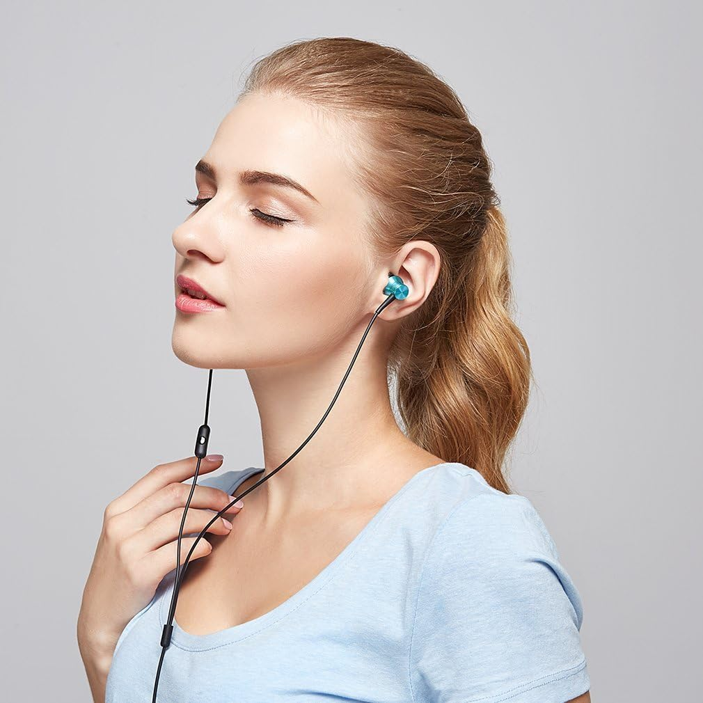 1MORE in Ear Earphones with Microphone，3.5Mm Wired Earphones for Pc/Smartphone, Headphone with Mic，Voice Control, Piston Fit Earphone, Blue image number 6