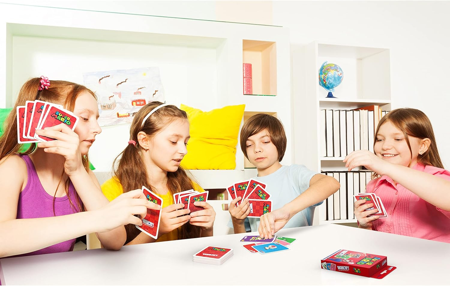 Top Trumps Winning Moves Super Mario - WHOT! Card Game - Family Game (WM02857-ML1-12) image number 6