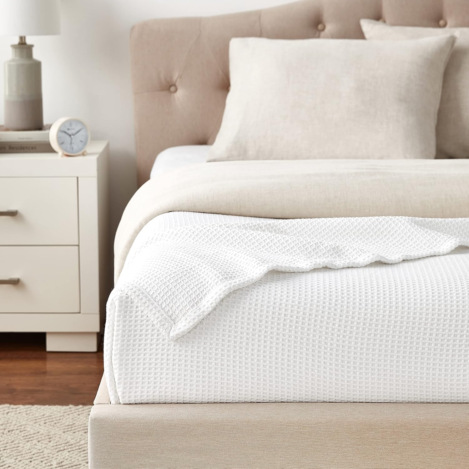 Vera Wang - Queen Blanket, Luxury Cotton Bedding, Super Soft Essentials with Waffle Weave Knit (Waffleweave White, Queen) image number 5