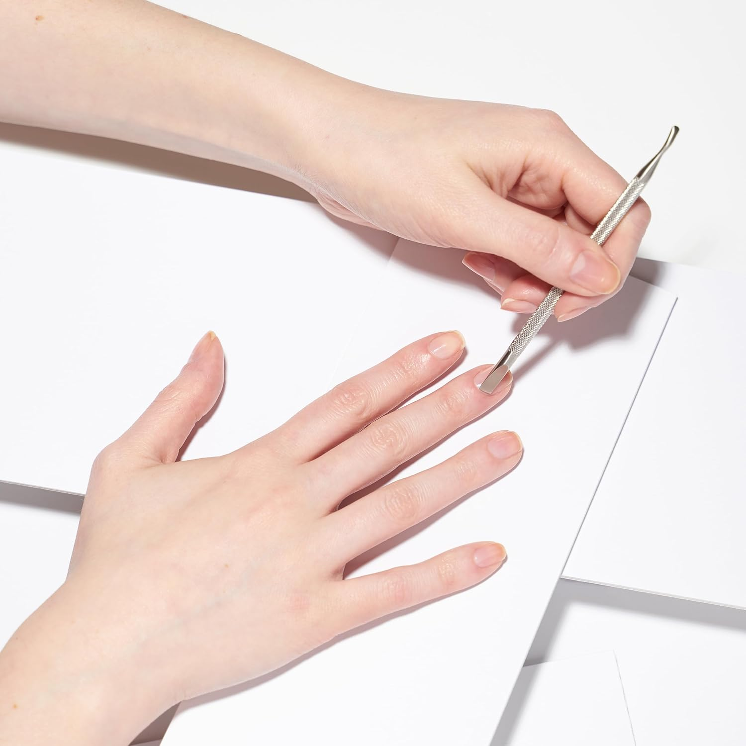 Tweezerman Pushy and Nail Cleaner image number 3