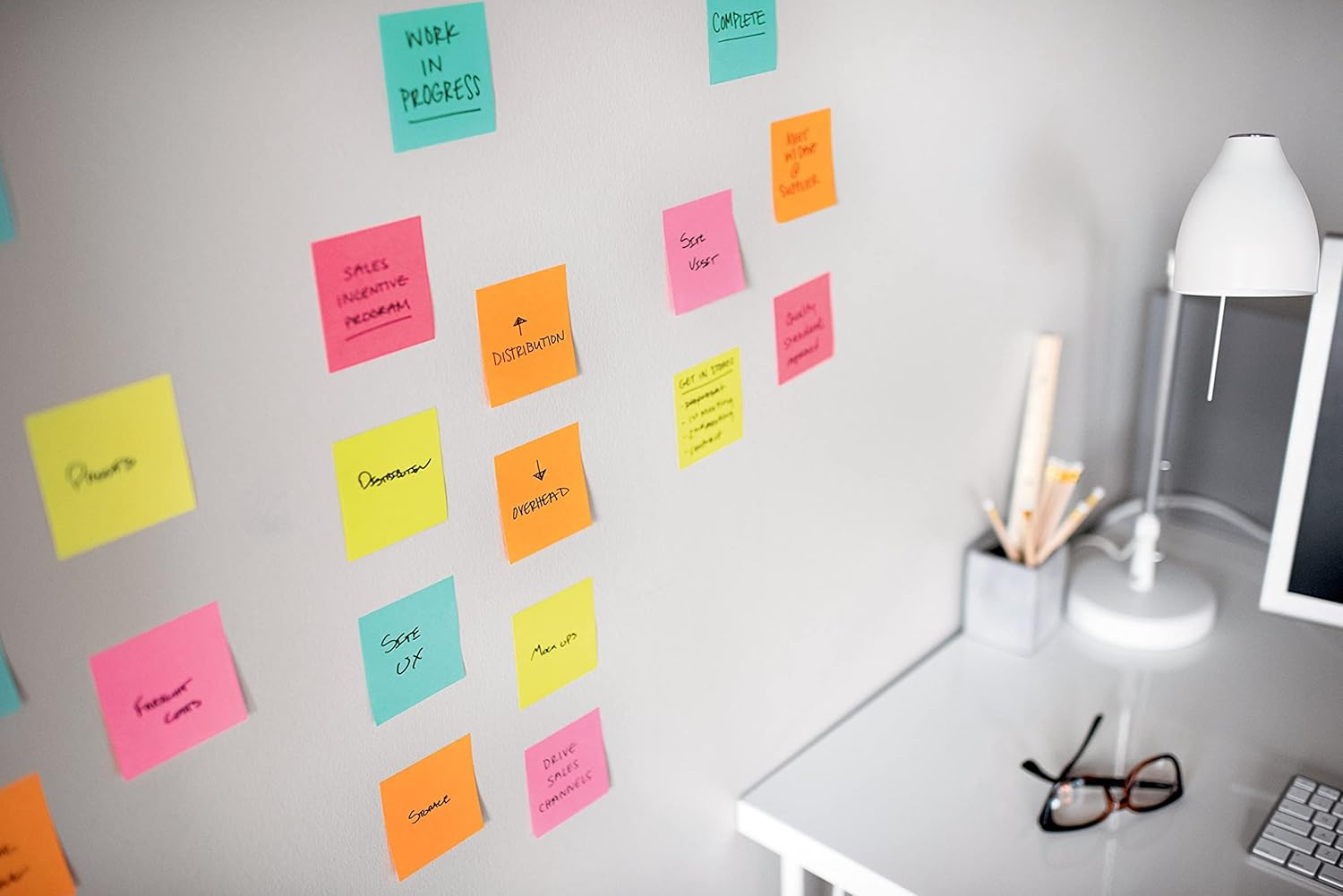 Post-It Pop-Up Notes Value Pack with Dispenser, Brights, 12 Pads per Pack, (DS330-SSVA) image number 1