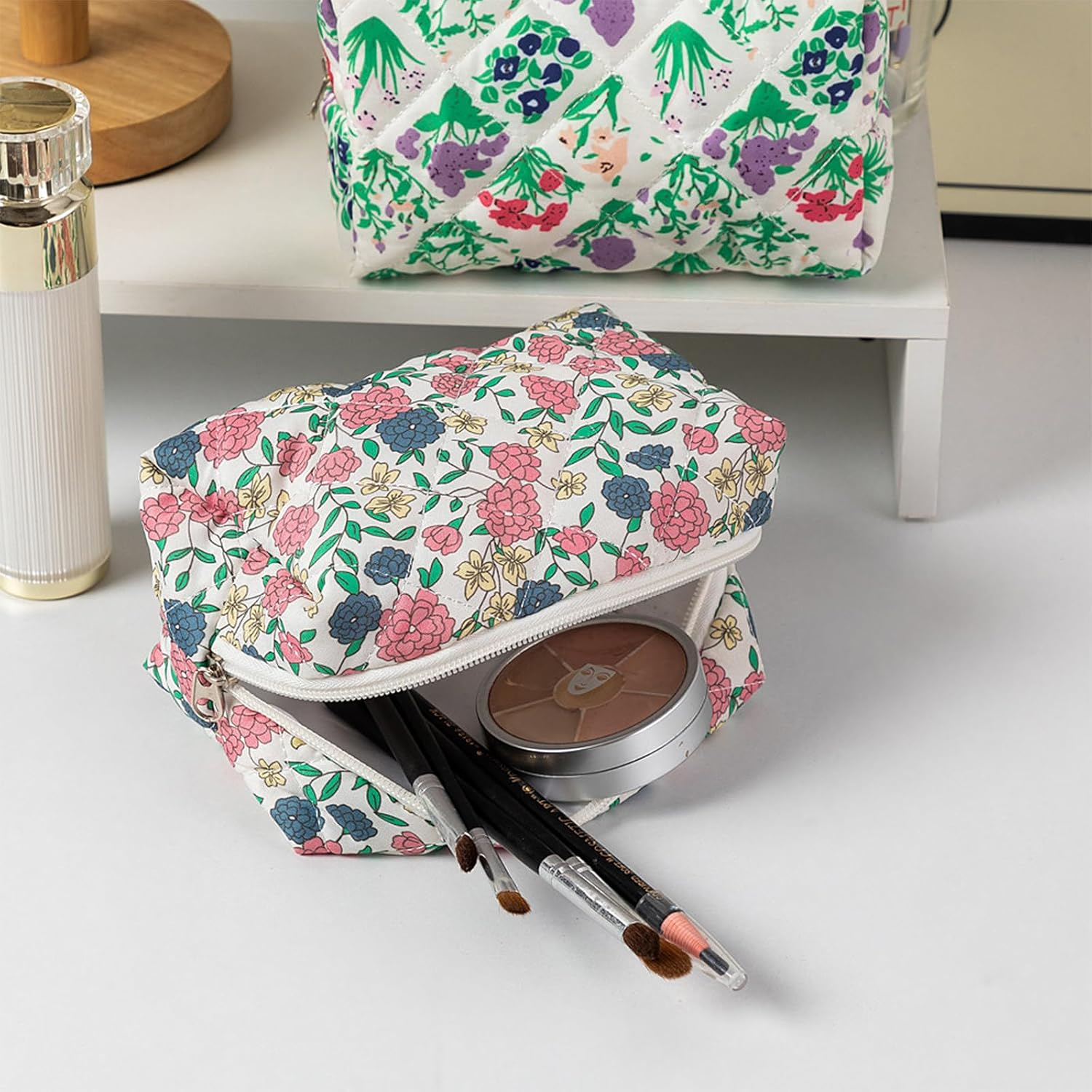 Makeup Bag Quilted Cosmetic Bag Floral Large Pouch,Coquette Toiletry Bag Travel,Large Capacity Aesthetic Makeup Bags Zipper image number 1