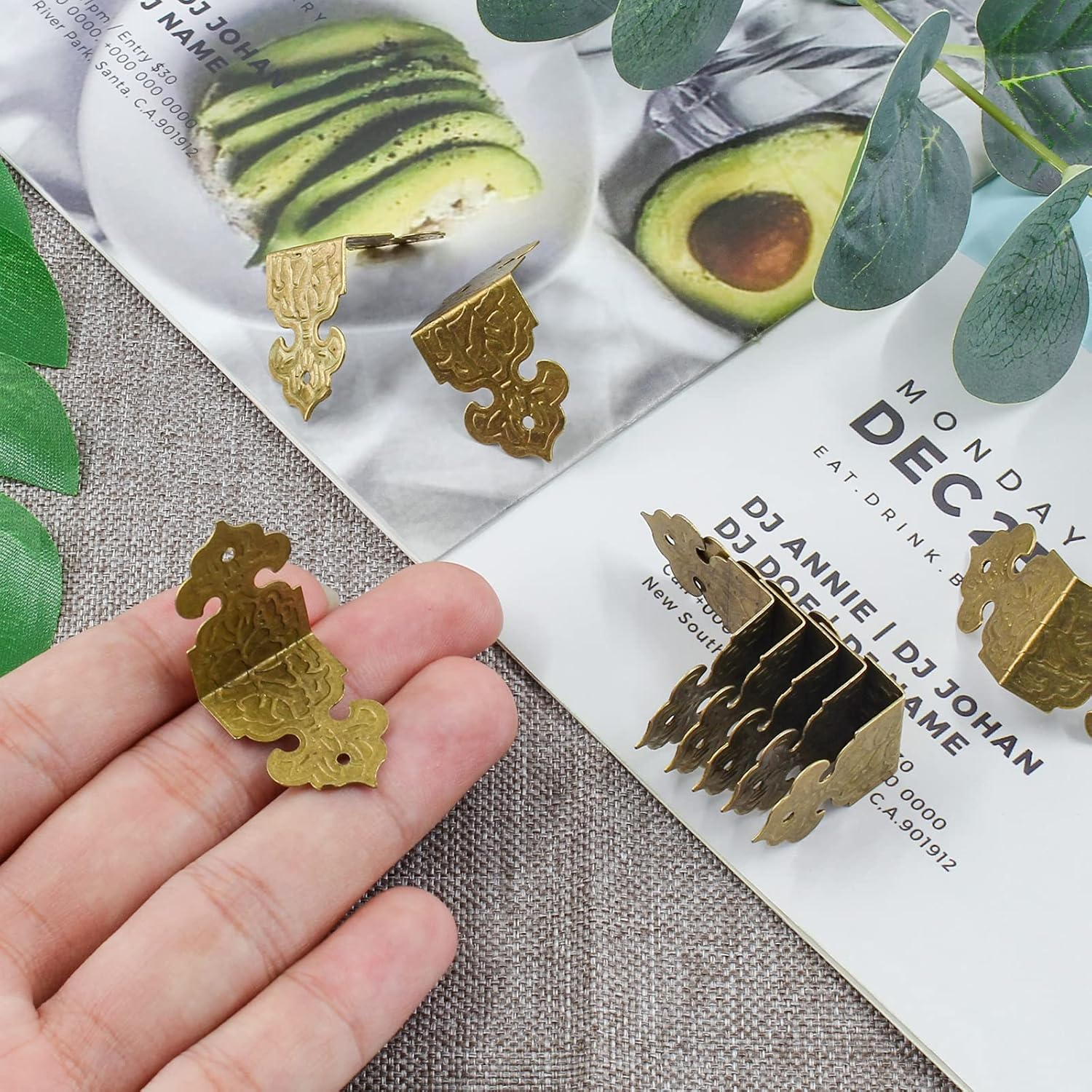 20Pcs Antique Corner Protectors Decorative Metal Right Angle Box Corner Cover Guards, Vintage Brass Furniture Corner Edge Brackets Hardware with Nails(1 X 0.68Inch, Style C)