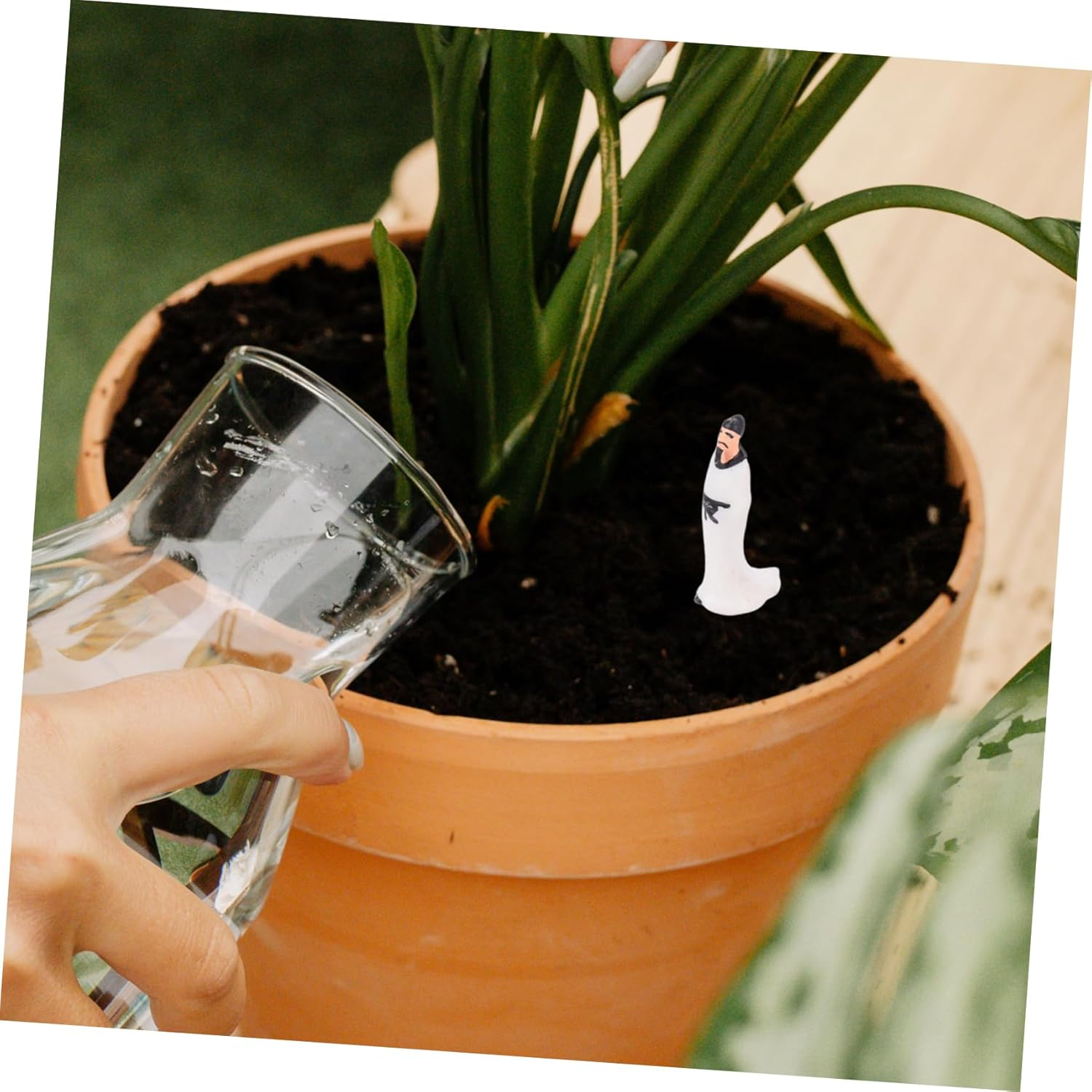 Gogogmee Li Miniature Statue Chinese Bonsai Figurine for Home Office Garden Feng Shui Decor Unique Asian Artistry Micro Landscape Decoration image number 1