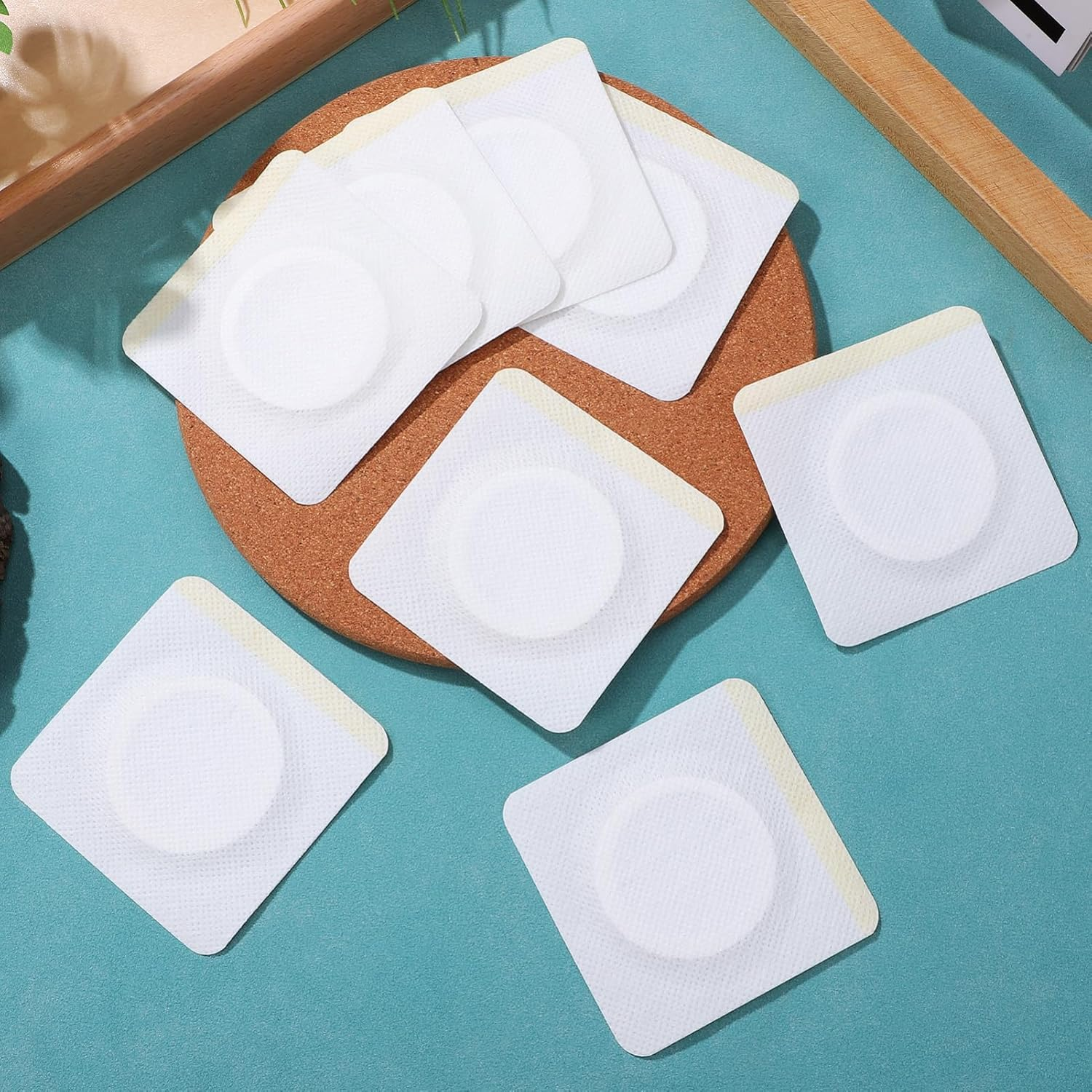 Ipetboom 50Pcs Breathable Belly Button, Adhesive Patches Non-Woven Fabric Skin Covers for Navel Waist Knees Shoulders Comfortable Secure Fit Easy Removal