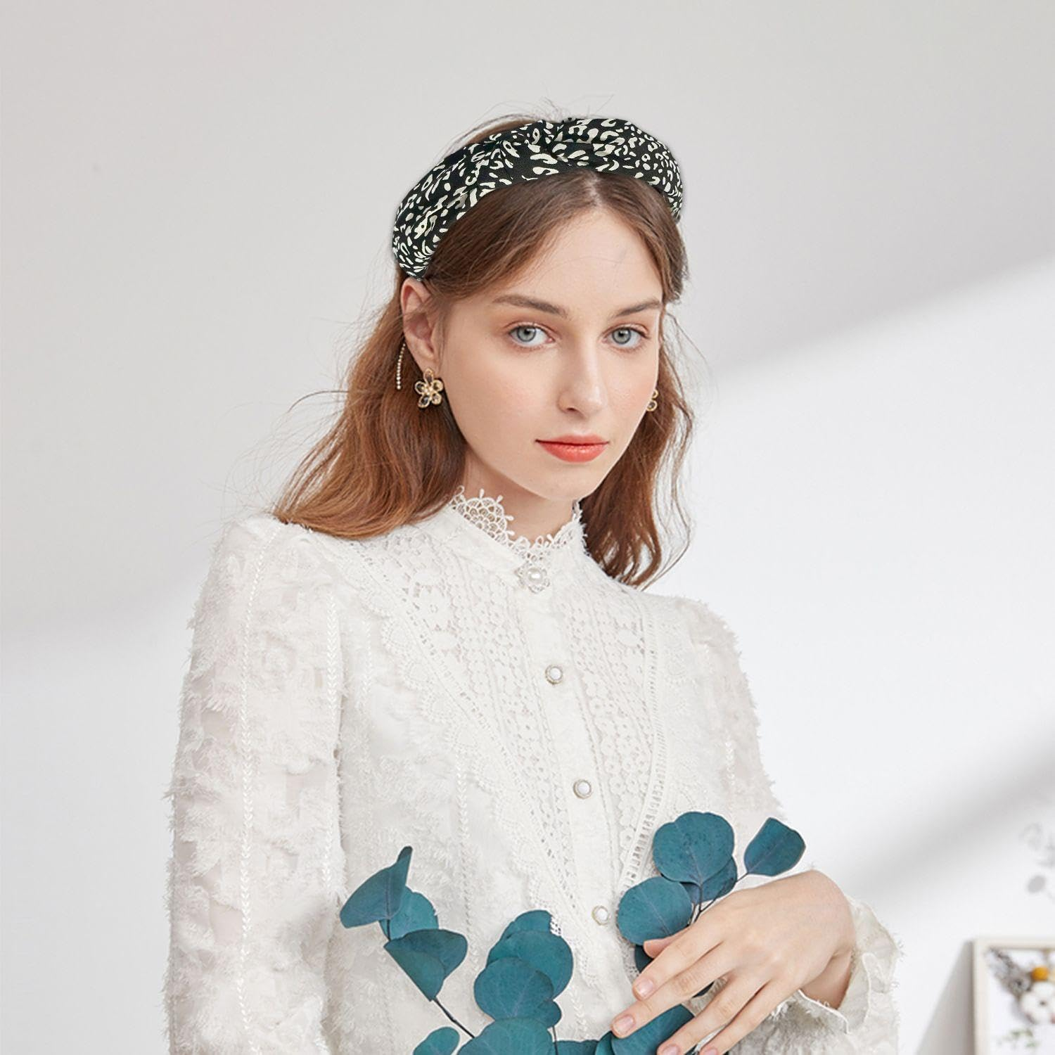 Pack of 4 Stylish Headbands and 5 Pieces Hair Rings, Wide-Edged Headbands for Women, Retro Hair Accessories, Hairstyle Decorations. image number 3