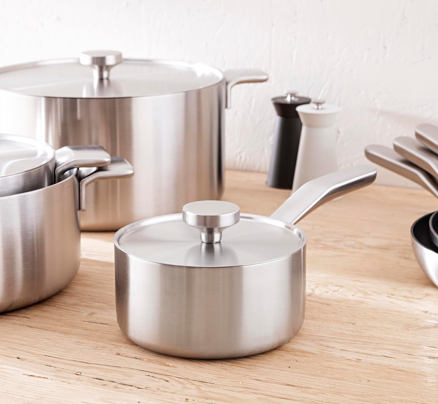 Masterpro Bones MP by Alessi MP Saucepan 16 X 8.0 Cm Stainless Steel image number 4