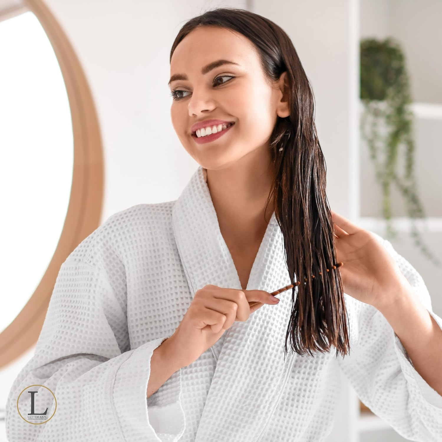 LUTTMANN&reg; Synthetic Hair Shampoo 200 Ml &ndash; German Premium Quality for Synthetic Hair Wigs and Hairpieces