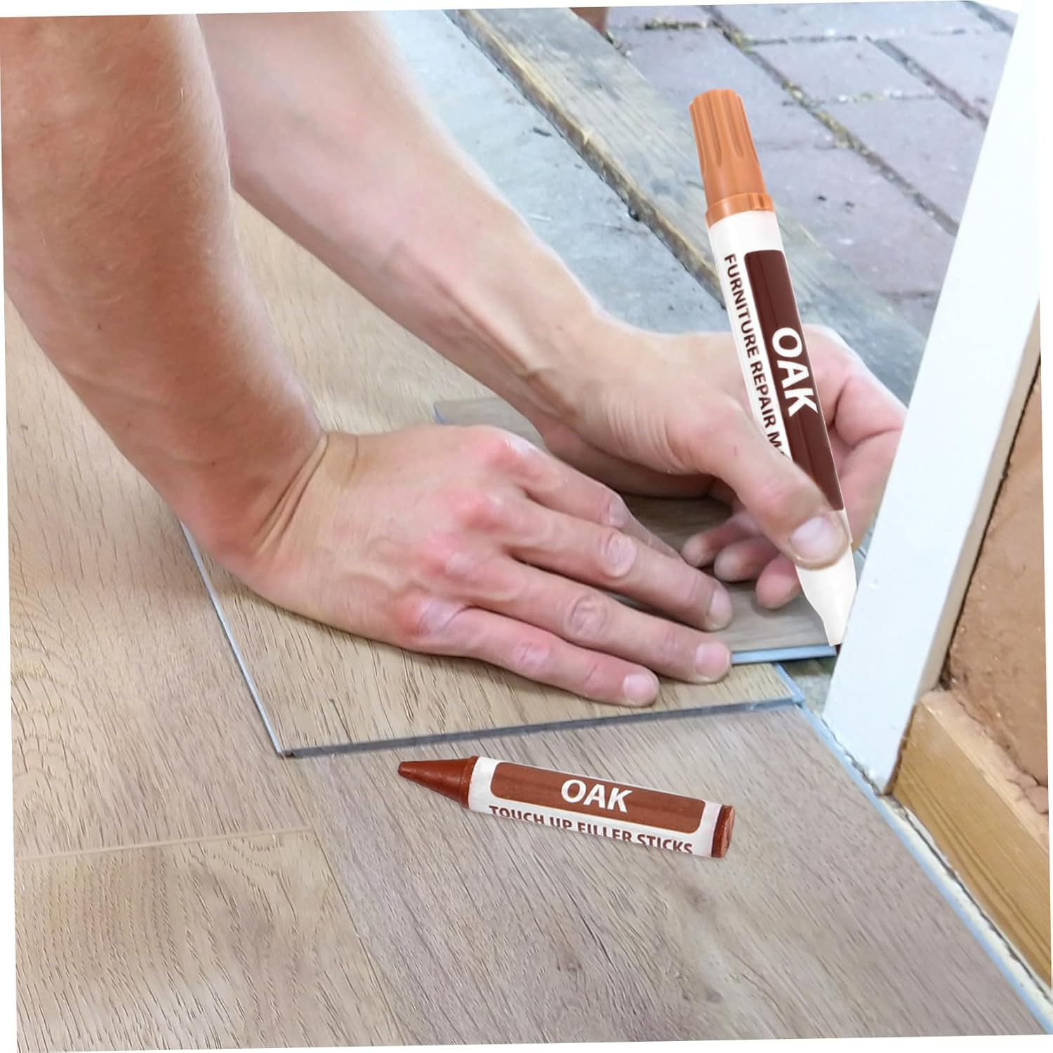 Furniture Touch-Up Markers Pen for Wooden Furniture Repair Kit Scratch Pen Portable Design for Household and Wood Floor Repair image number 1