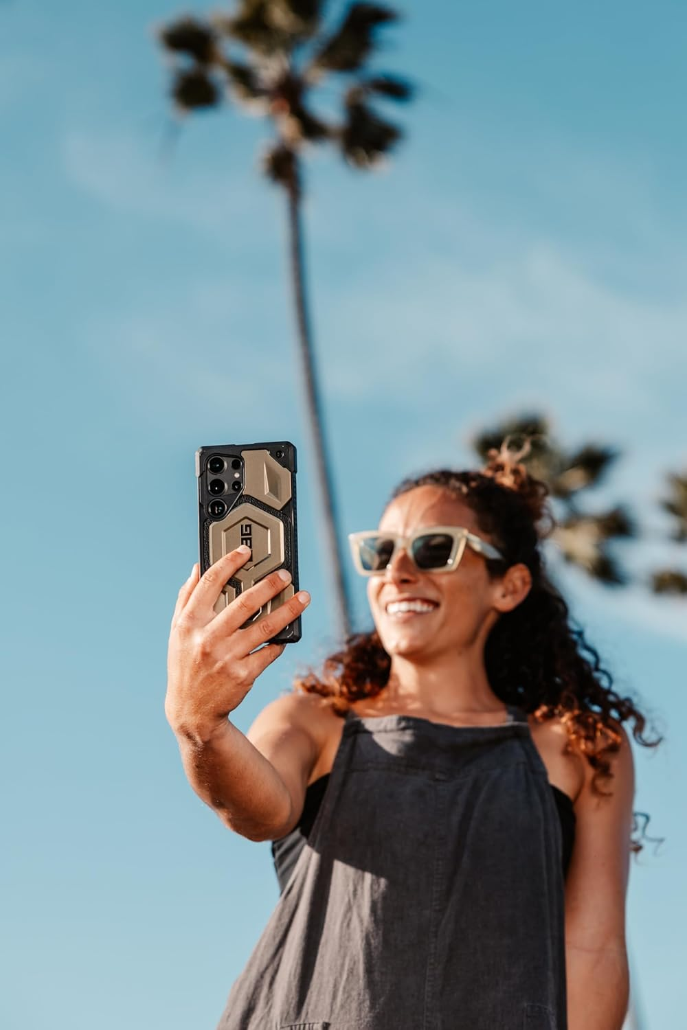 UAG Monarch Pro - Samsung Galaxy S24 - Carbon Fiber - Black image number 2