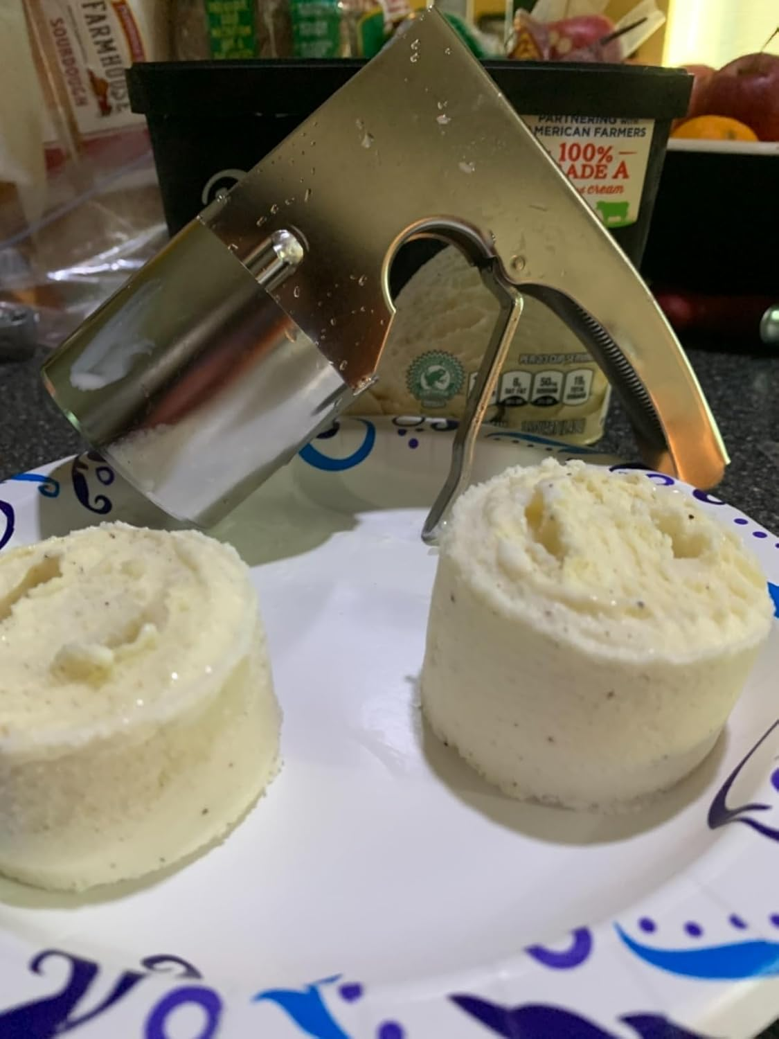 Easy Release Trigger Ice Cream Sandwich Scoop for Big Volumes | Nostalgic Old Fashioned Ice Cream Scooper, Designed in a Classic Cylindrical Style Scoop Disher