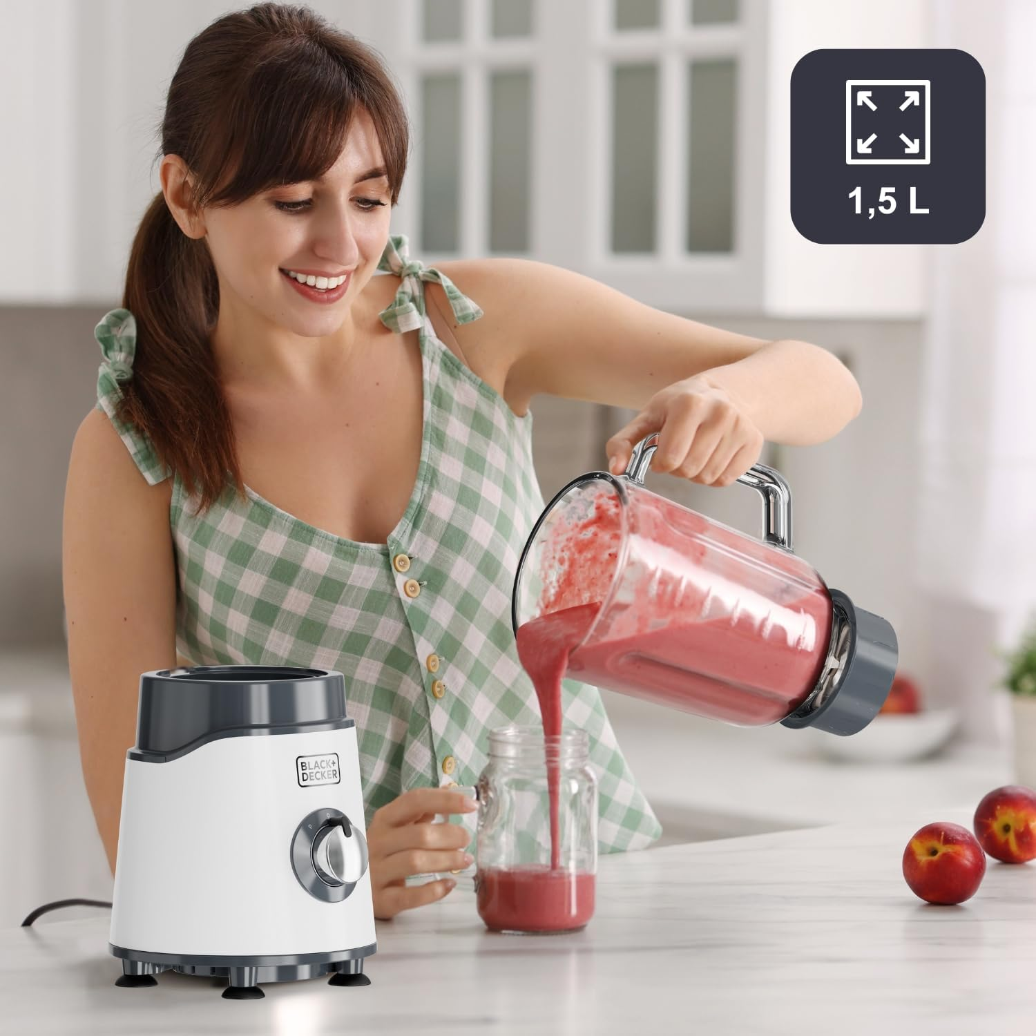 Black+Decker &ndash; Blender BXJB1002E 1000W | Glass Jug 1.5L | 4-Blade Stainless Steel Blades | Ice Crush Repeller Function | 2 Speeds + Pulse | Dishwasher Safe | Safety System image number 6