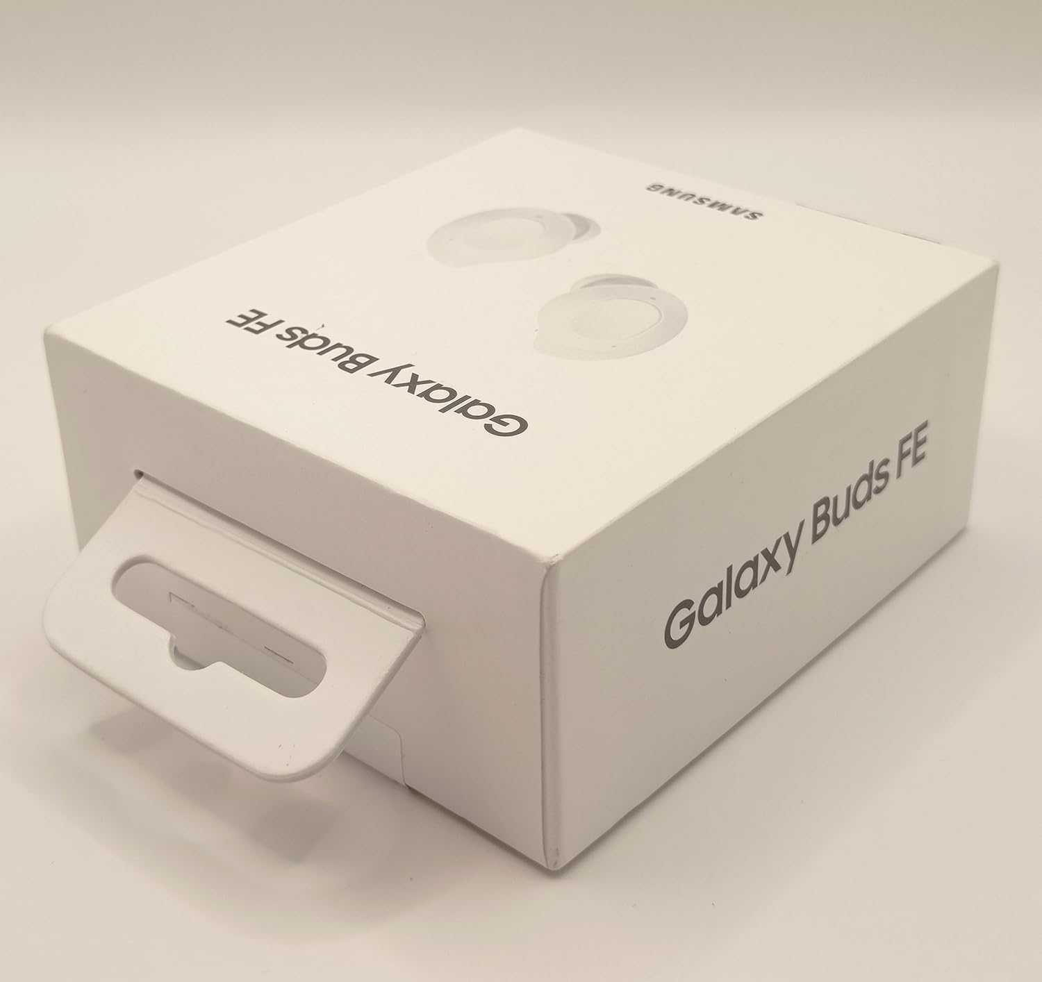 Samsung R400 Galaxy Buds FE White (Import Version) image number 1
