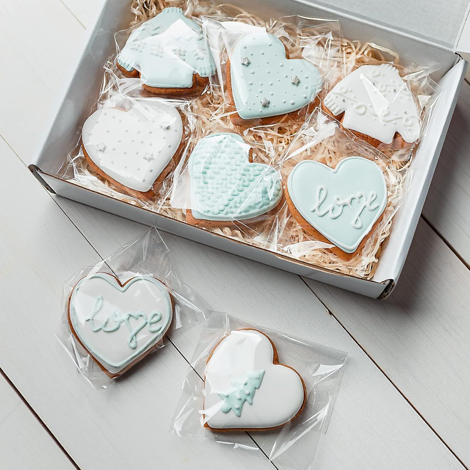 200 Pcs Clear Self Sealing Cellophane Bags,10X10 Centimetres Cookie Bags Resealable Cellophane Bag for Packaging Cookies, Candy and Products (Clear, 10X10Cm) image number 2