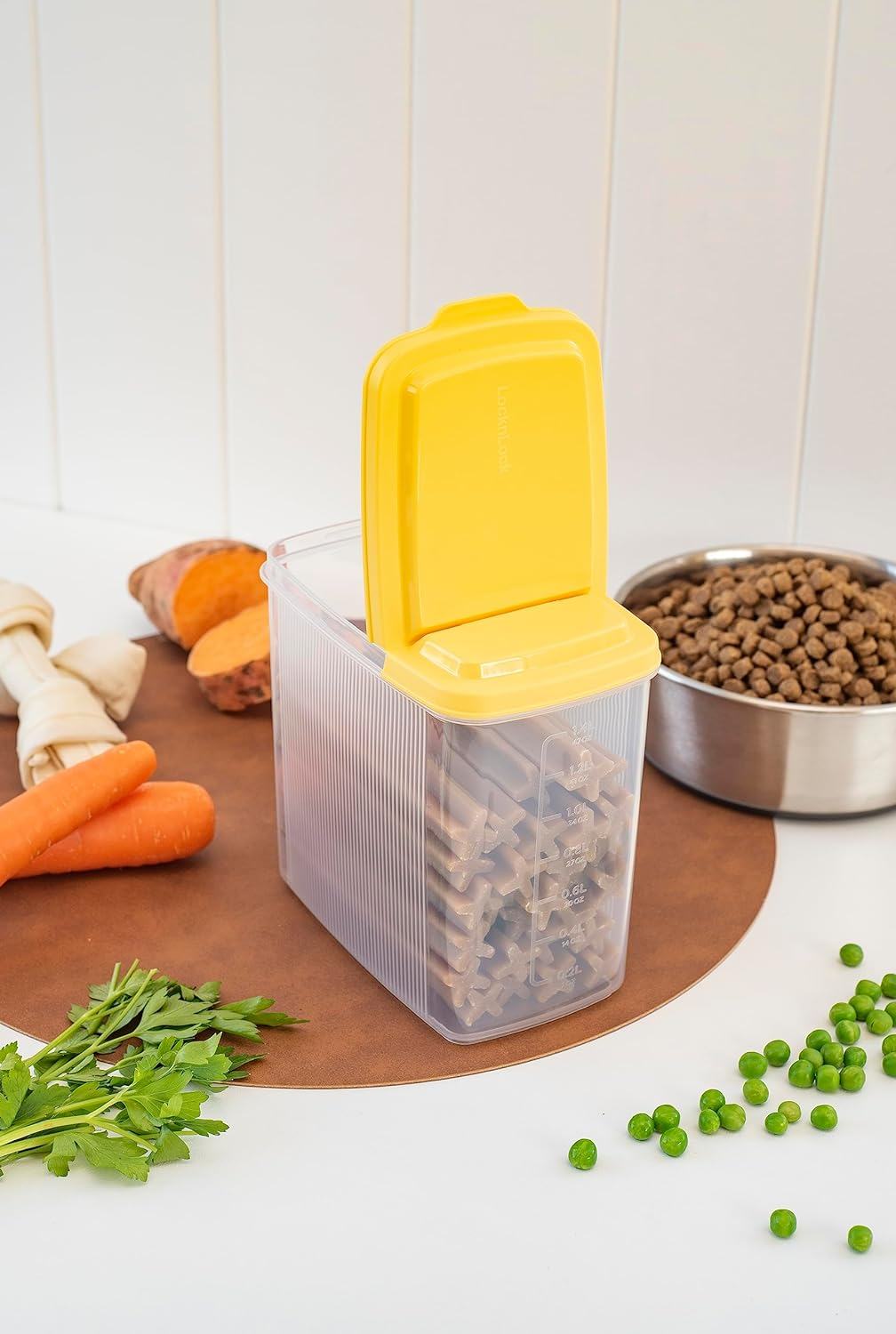 Locknlock Flip Top Pet Food Storage Container, 1.6 Litre Capacity image number 2