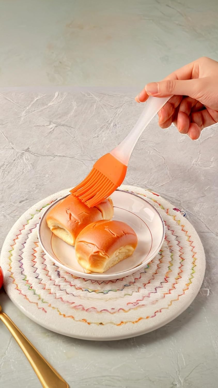 Silicone Pastry Brushes, Set of 6, Fine-Grade Heat-Resistant Basting Brushes for Oil & Butter, Non-Toxic Baking Tools for BBQ, Grilling, Cake & Bread Making, Easy Clean, Reusable image number 1